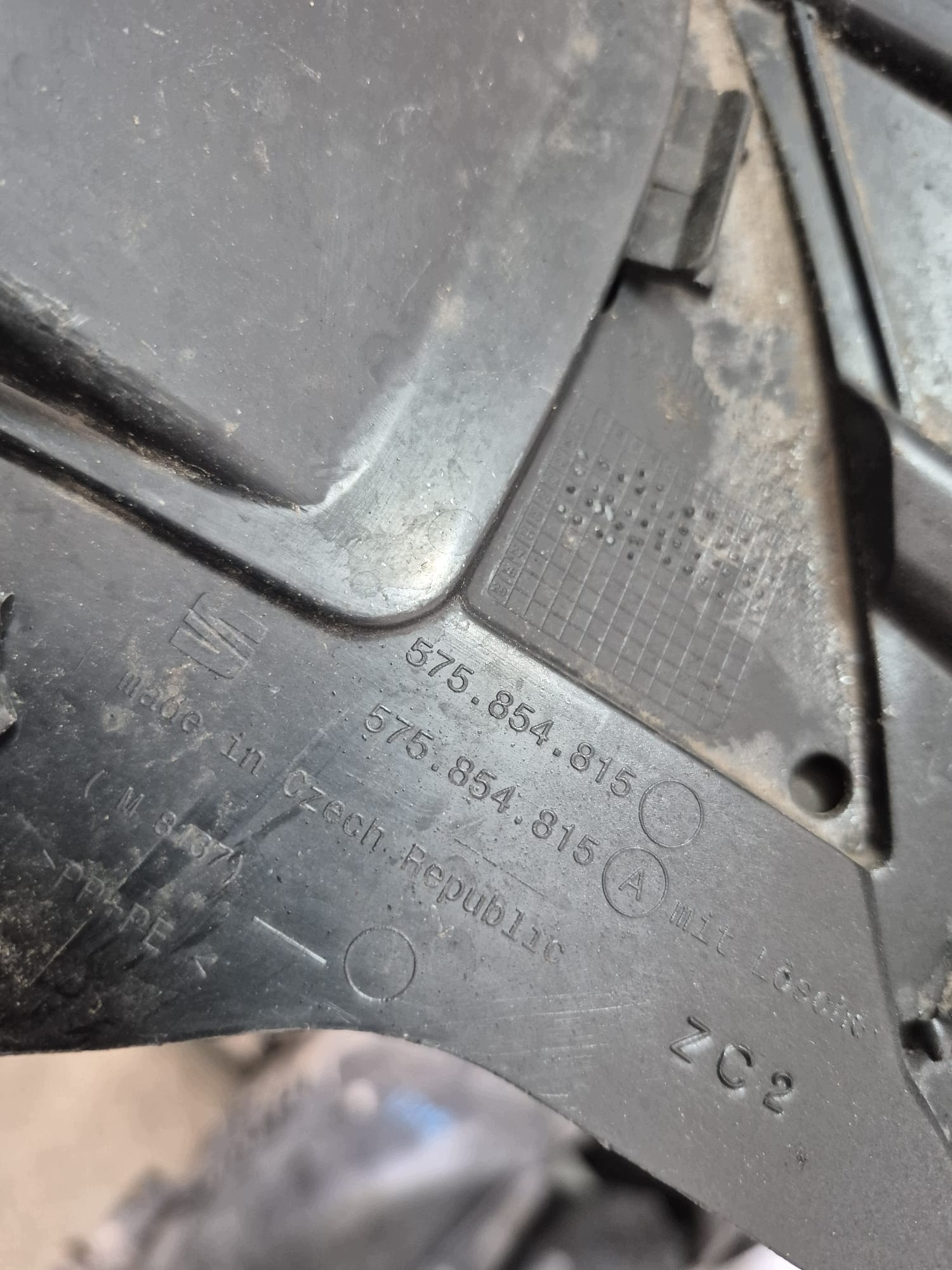 SEAT ATECA 16-26 mudguard front front left