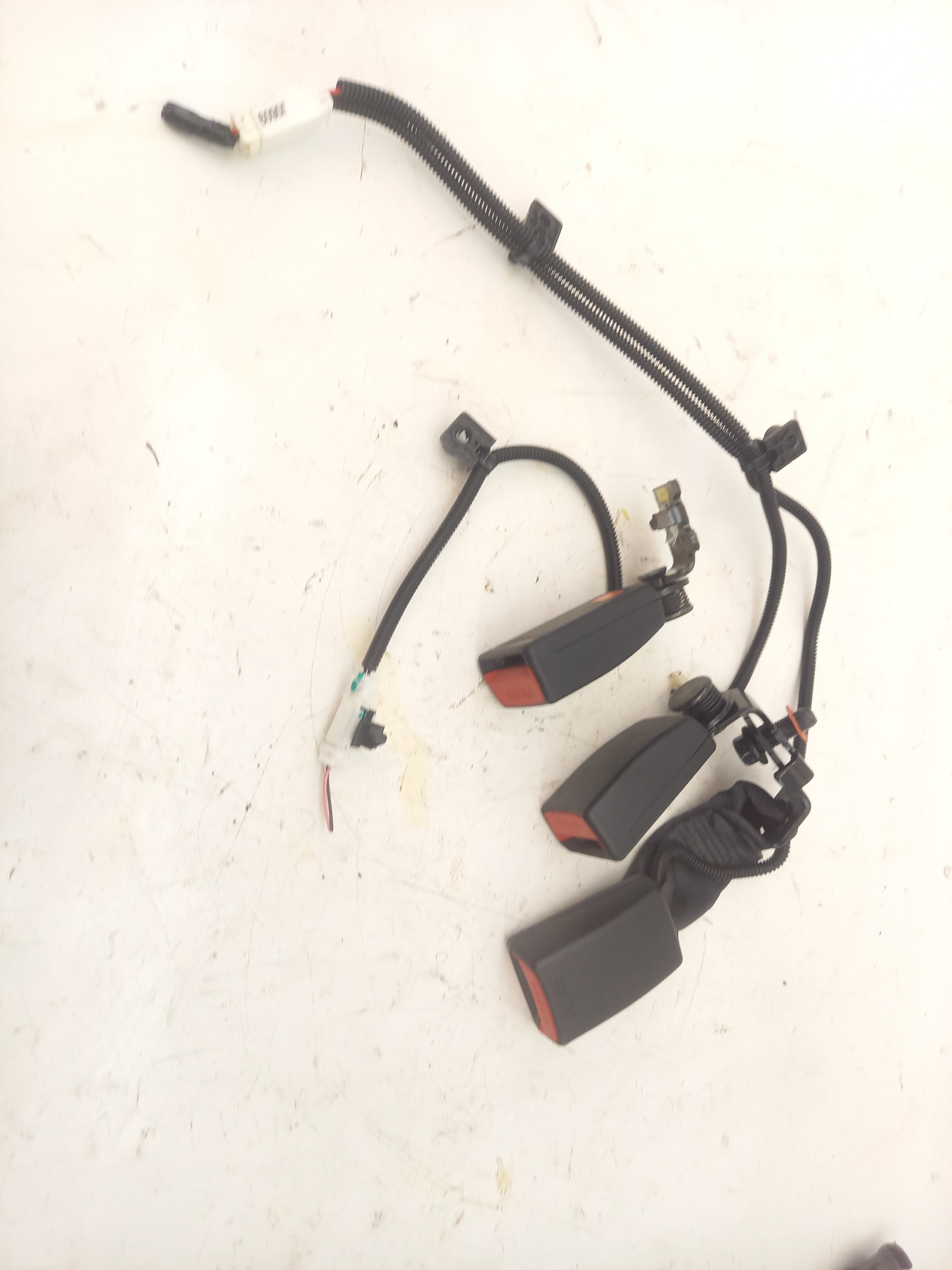 ZAPINKA ZAPINKI PASA TYŁ HYUNDAI i10 II 2013-