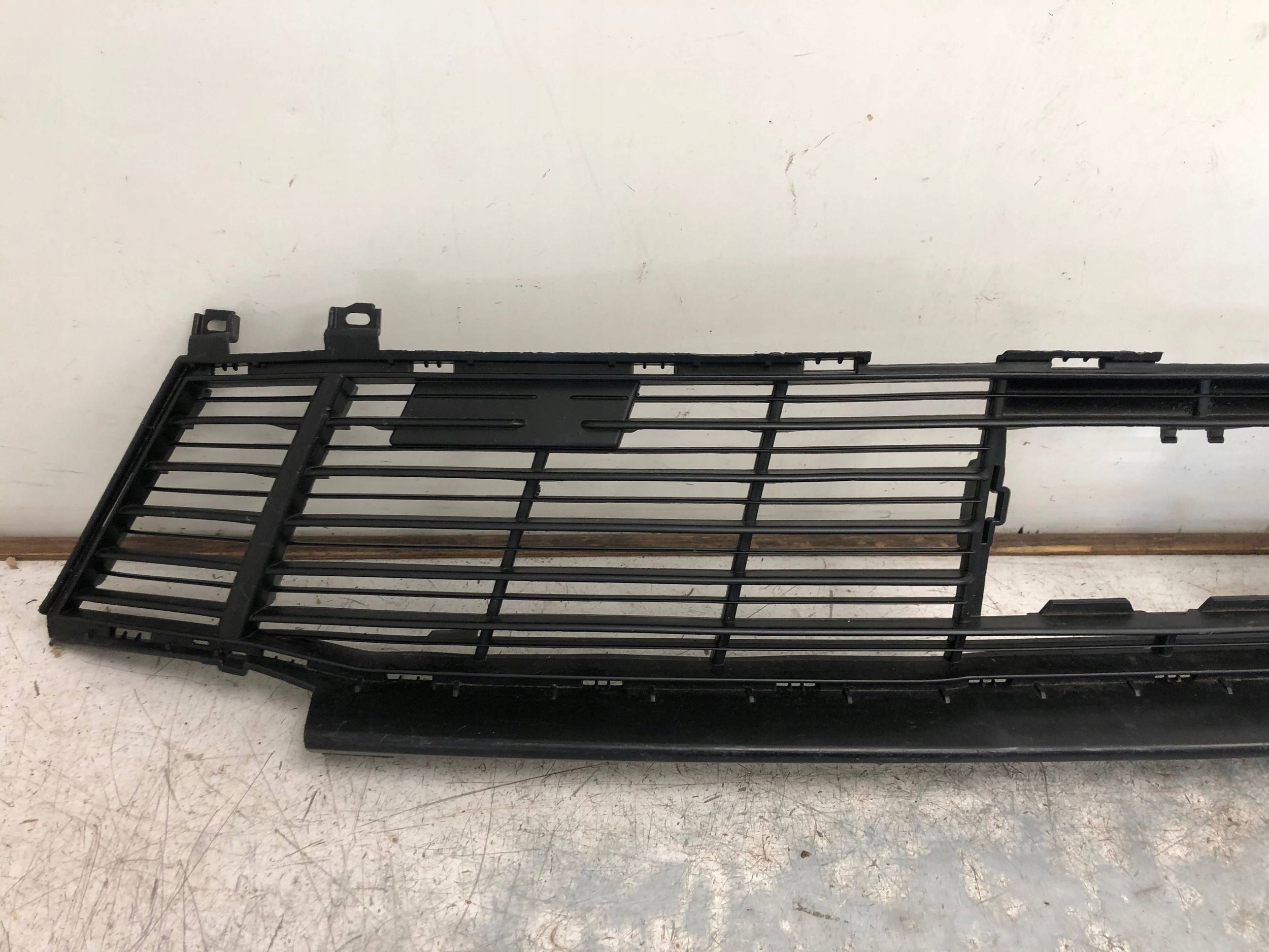 Lüftungsgitter mitte der Stoßstange CITROEN DS7 CROSSBACK 9820329177