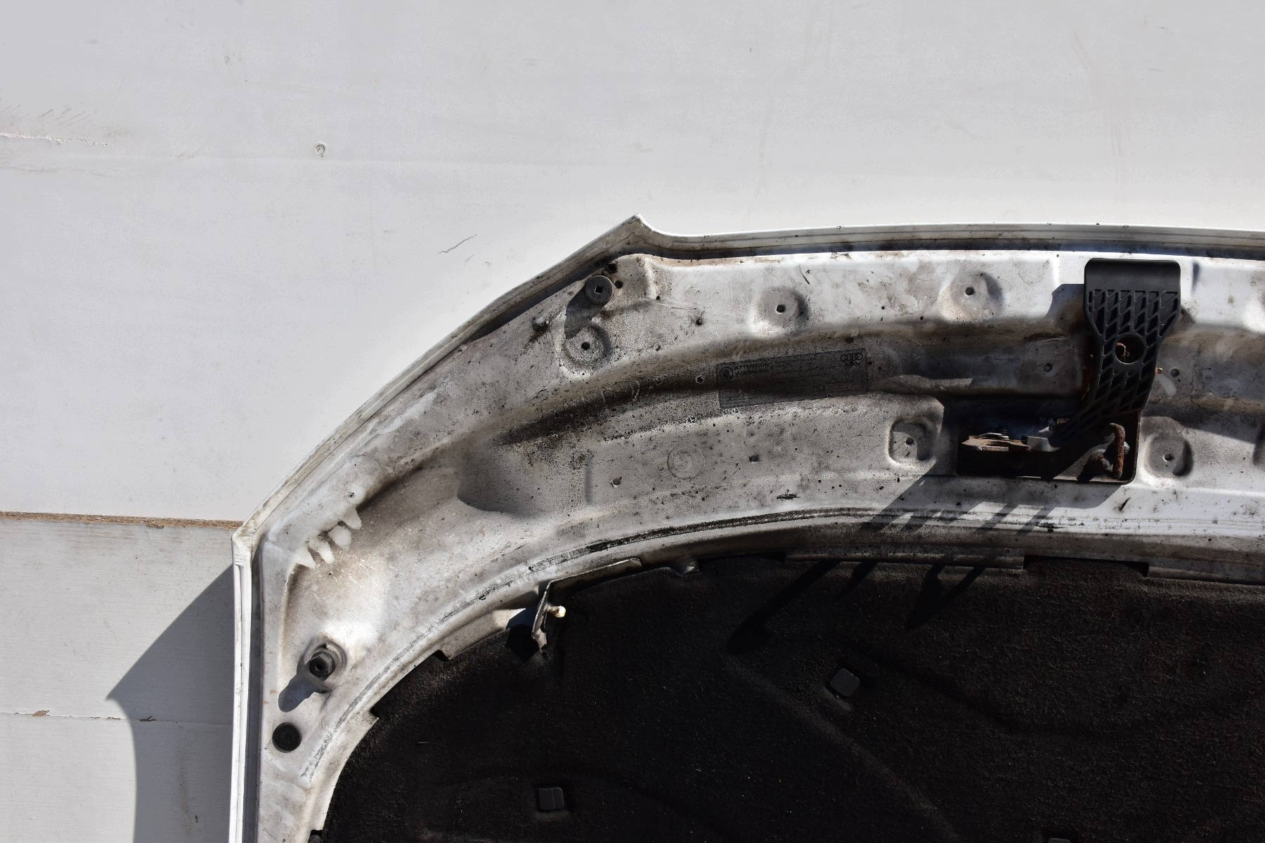 cofano AUDI A3 8P LIFT 2008-2012 Kod lakieru: LY9C