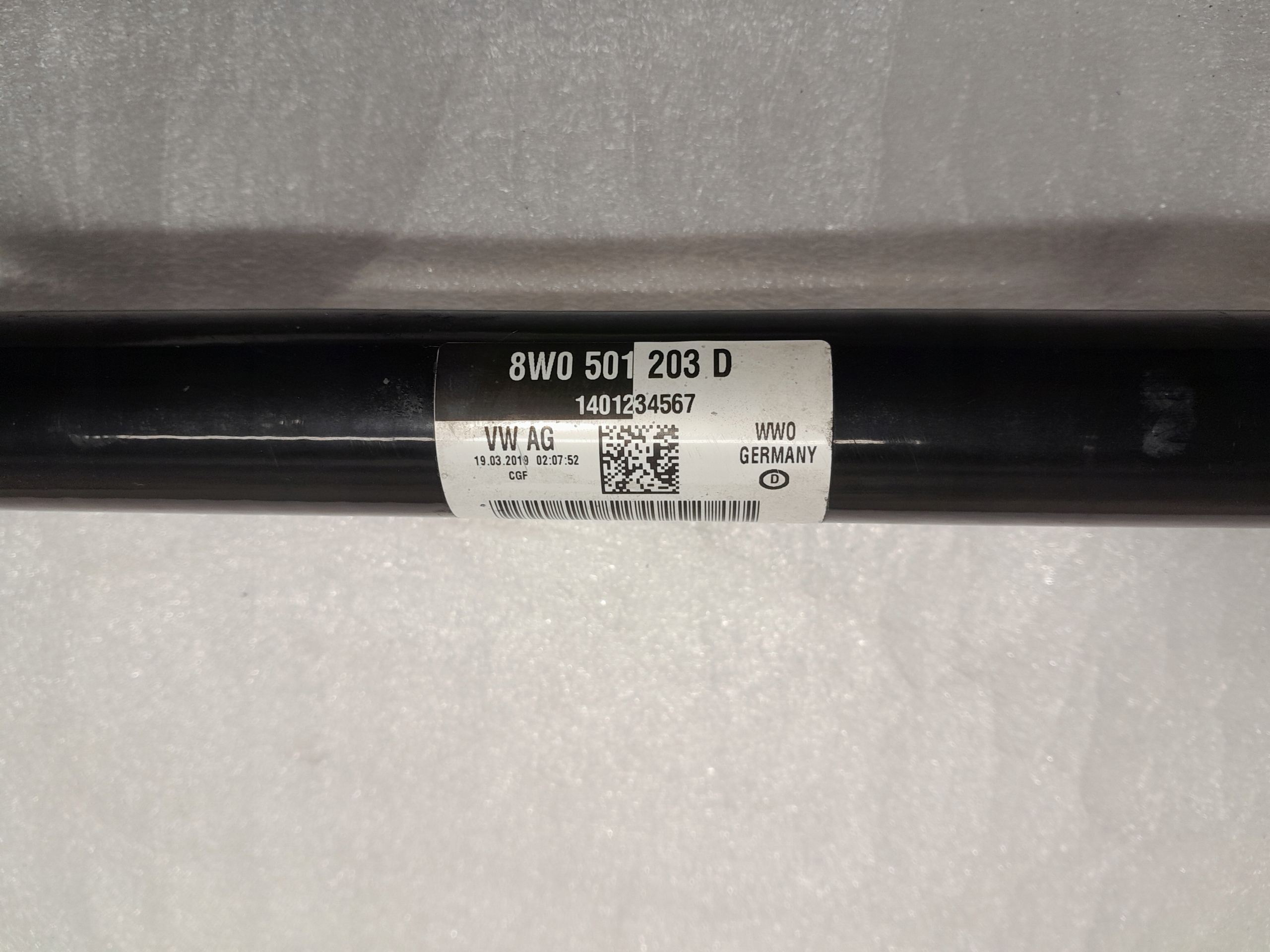 AUDI A5 8W A4 B9 sedan semi-axis rear part left right 8W0501203D