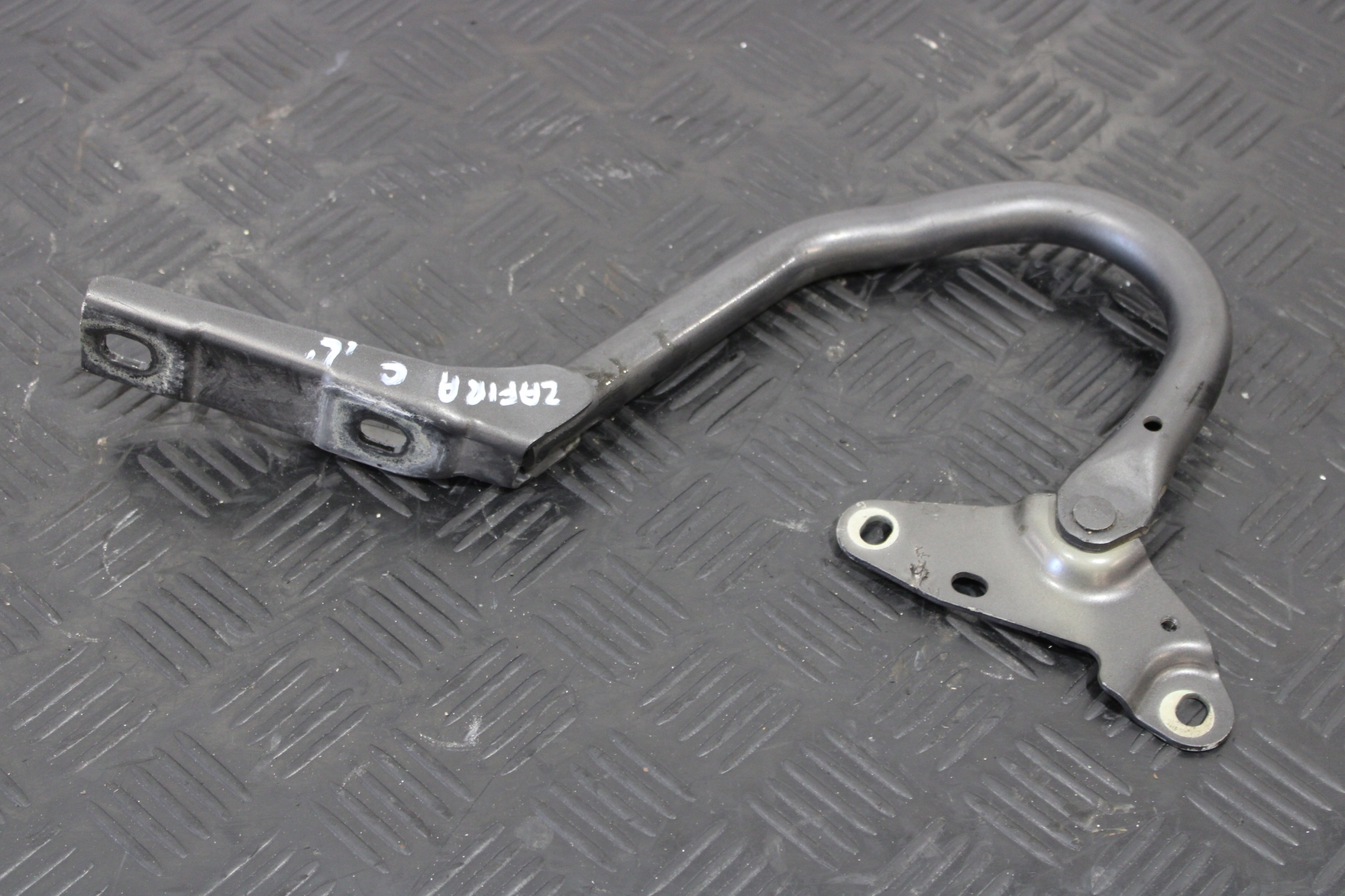 hinge bonnets left 13283108 OPEL ZAFIRA C