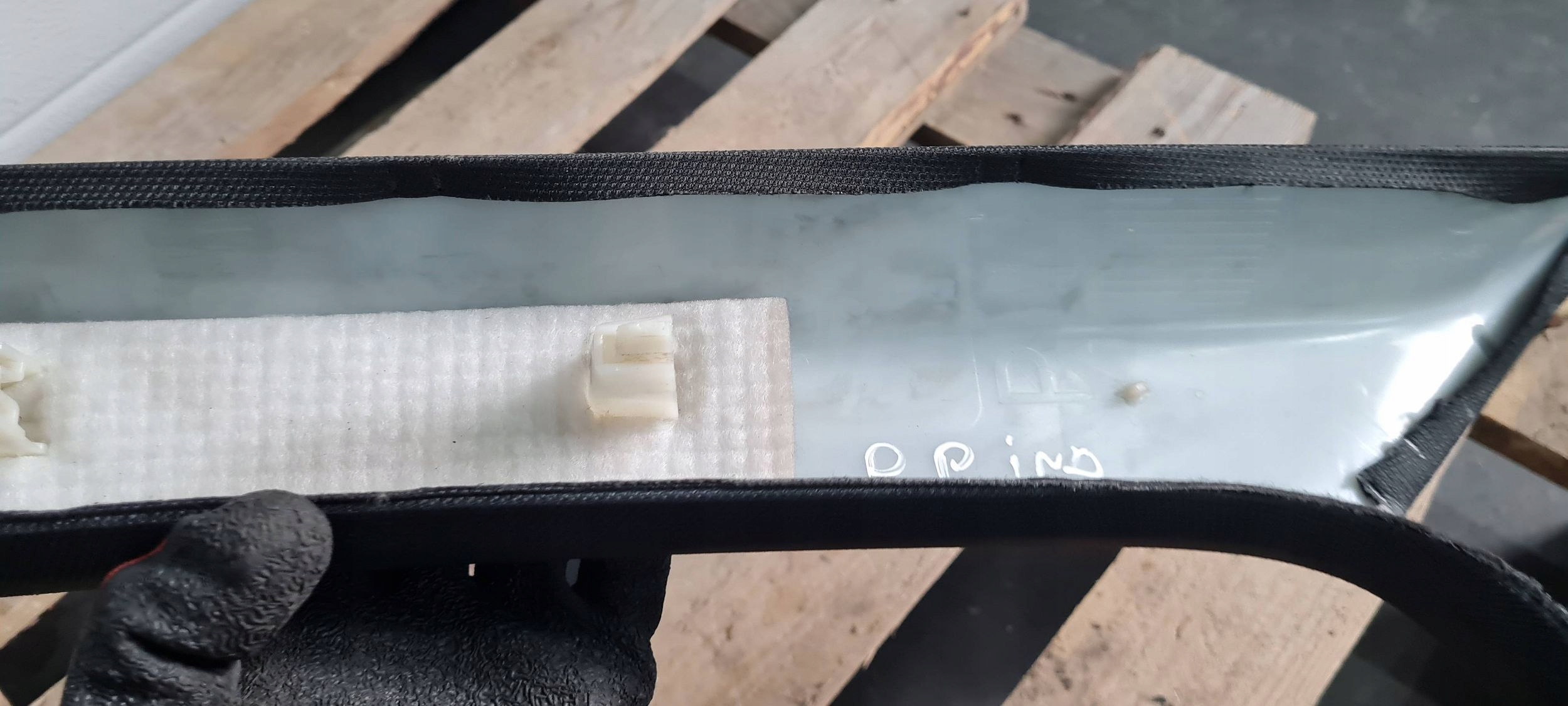 A4 B9 8W cover side SLUPKA front right right SLINE 8W0867234D
