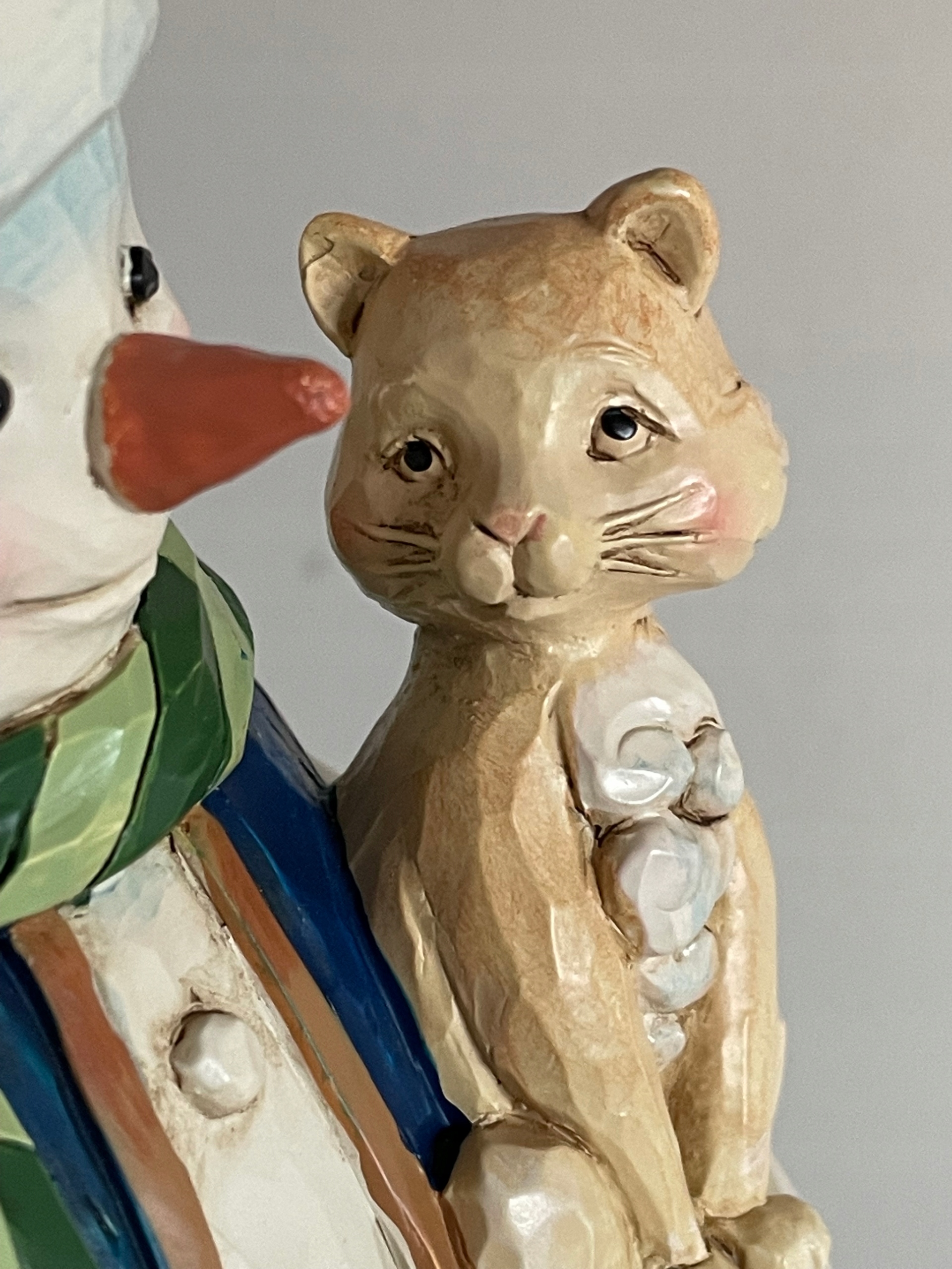 Świąteczny bałwanek z kotkiem i myszką Jim Shore Marka Jim Shore