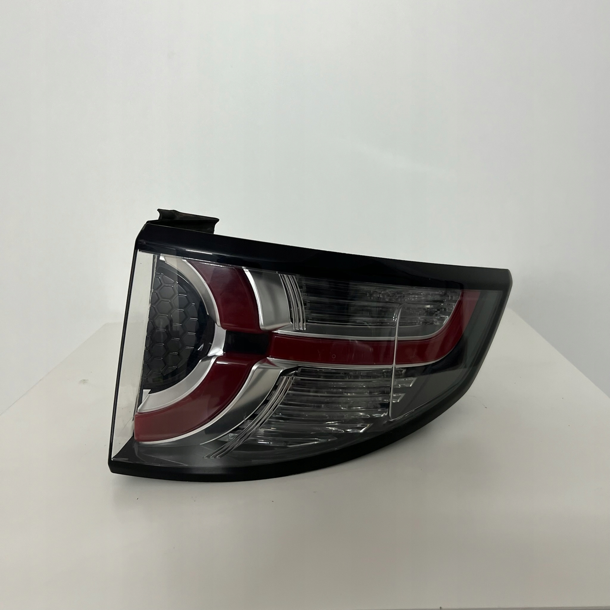 LAMPA PRAWY TYŁ PRAWA TYLNIA RANGE ROVER DISCOVERY SPORT FK72-13404-CG