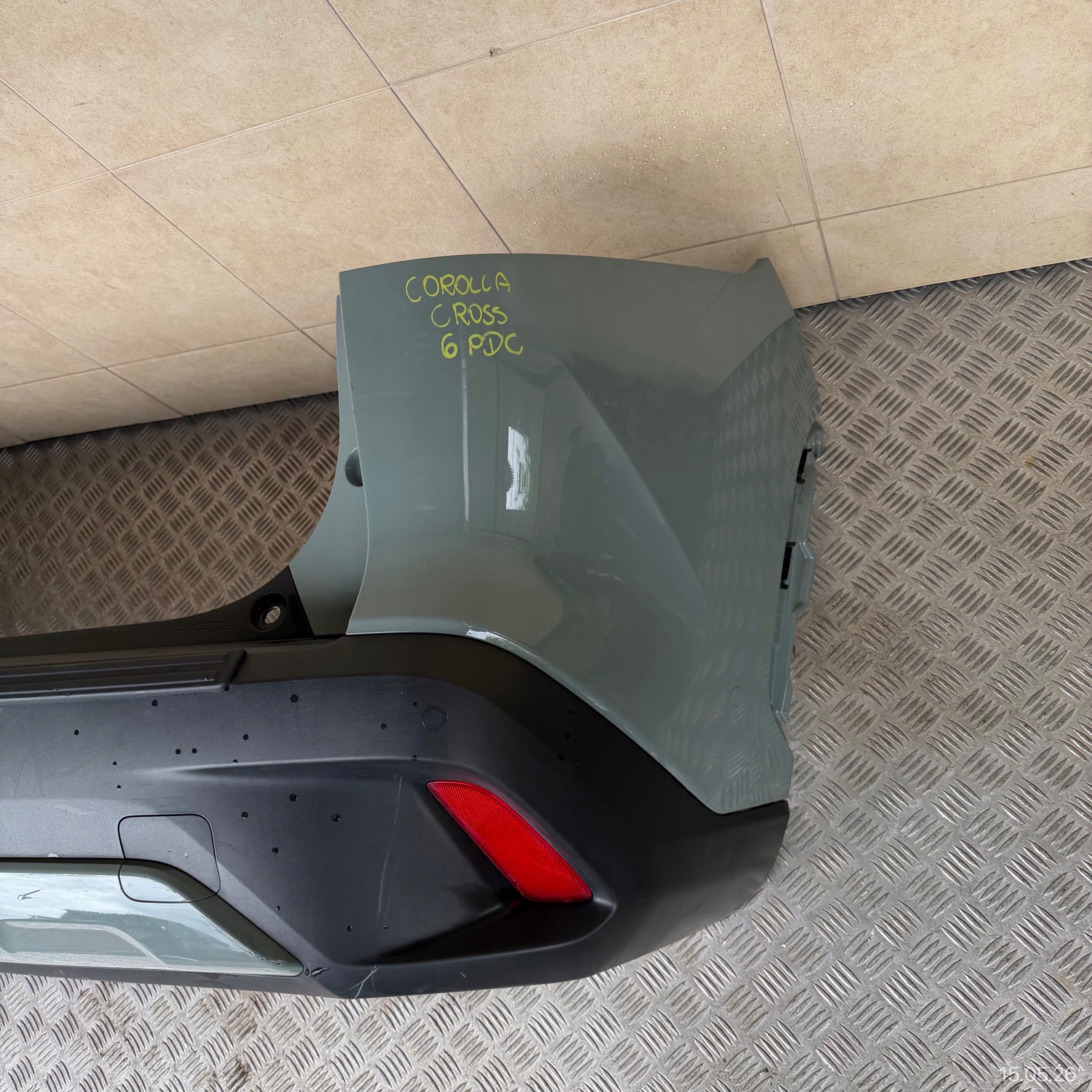 bumper rear complete TOYOTA COROLLA CROSS 2025 ROK 6 PDC