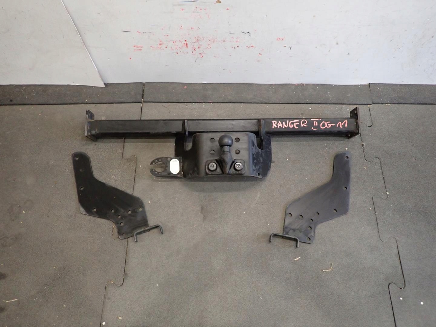 Hak FORD RANGER II 2006-2011 AXM3-J19D520-CE