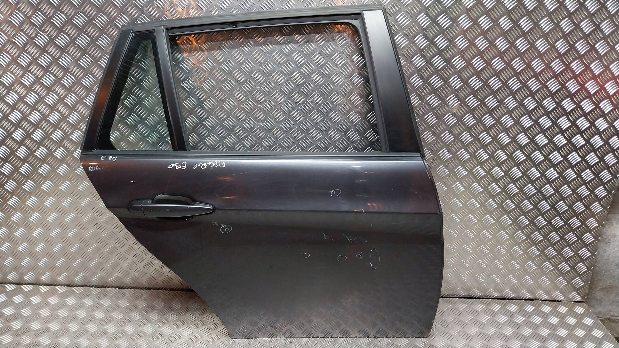 door rear part right BMW 3 E91 04