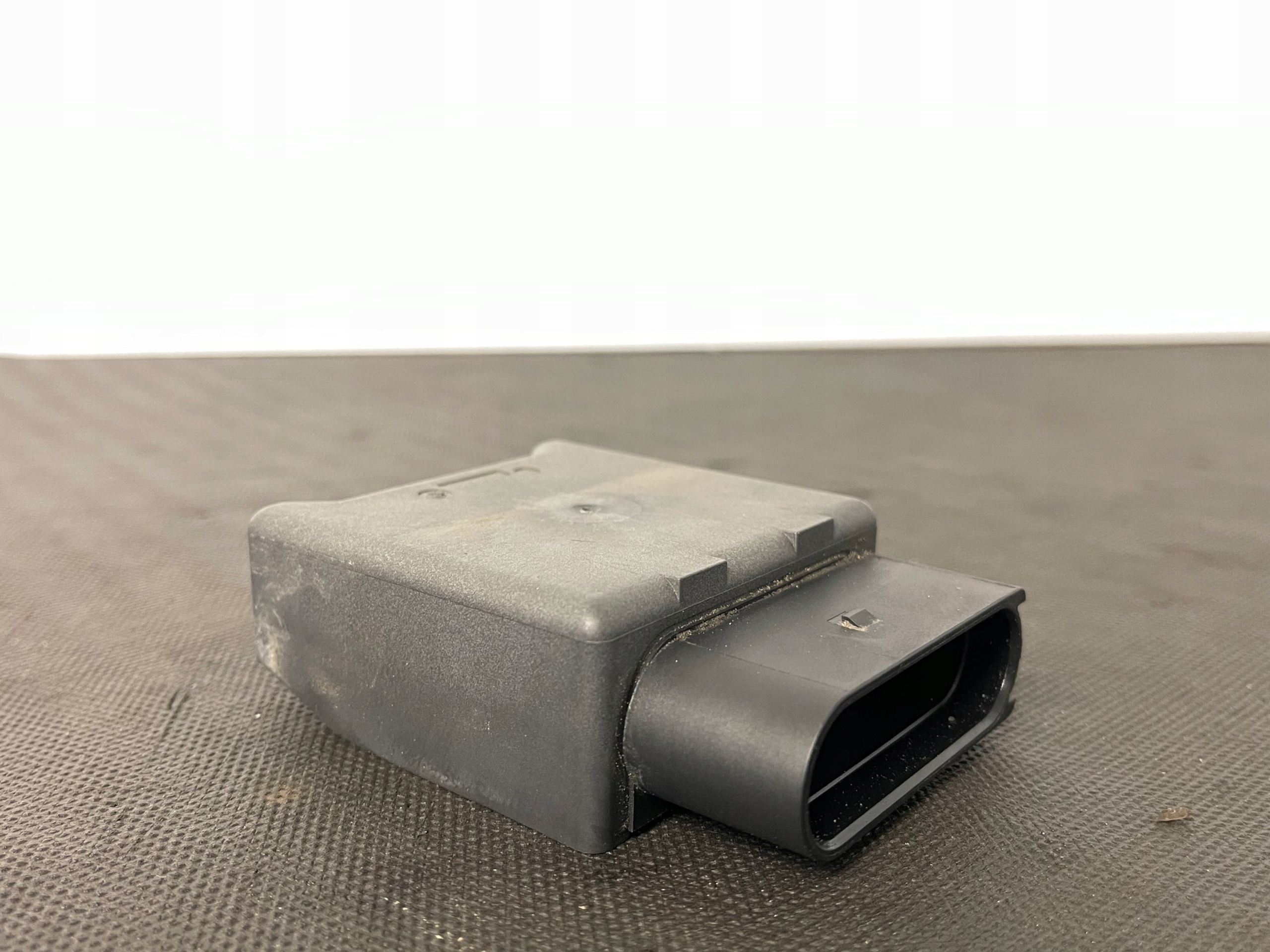 VW PASSAT B8 Bedienteil POMPY des Kraftstoffsbehälters 5Q0906093A