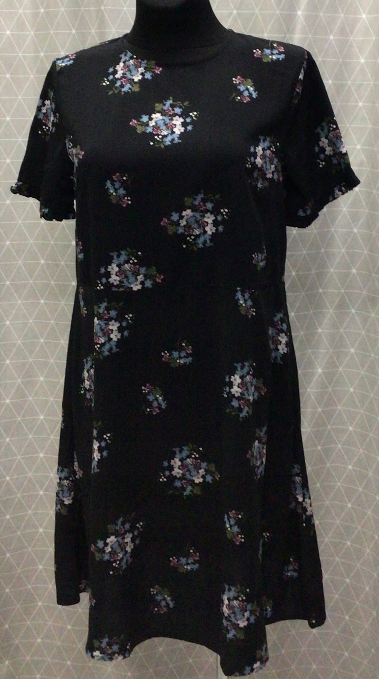 

Sukienka damska letnia Pieces w kwiaty rozm. M
