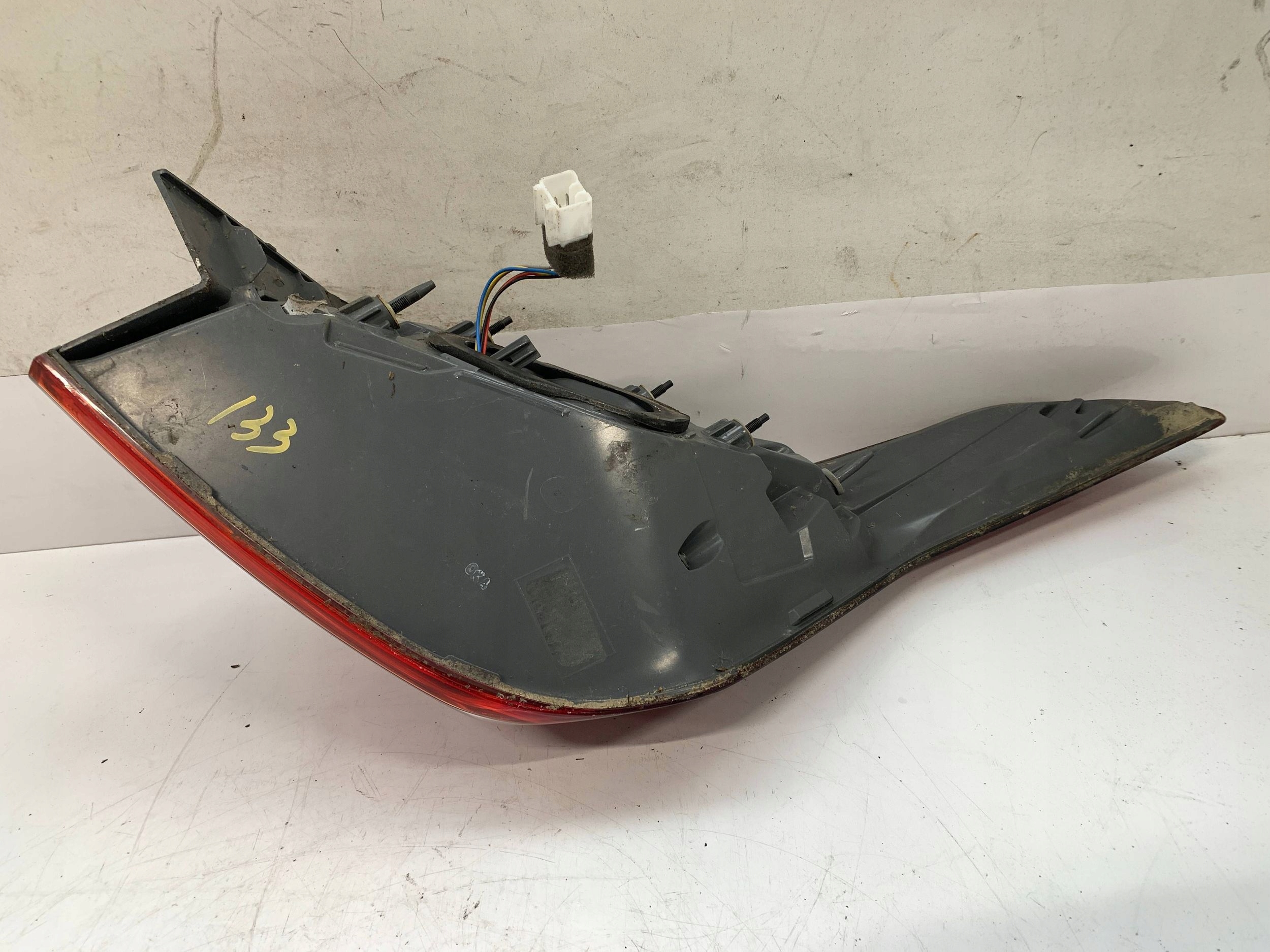 Hyundai Genesis G80 фонарь левый в крыло