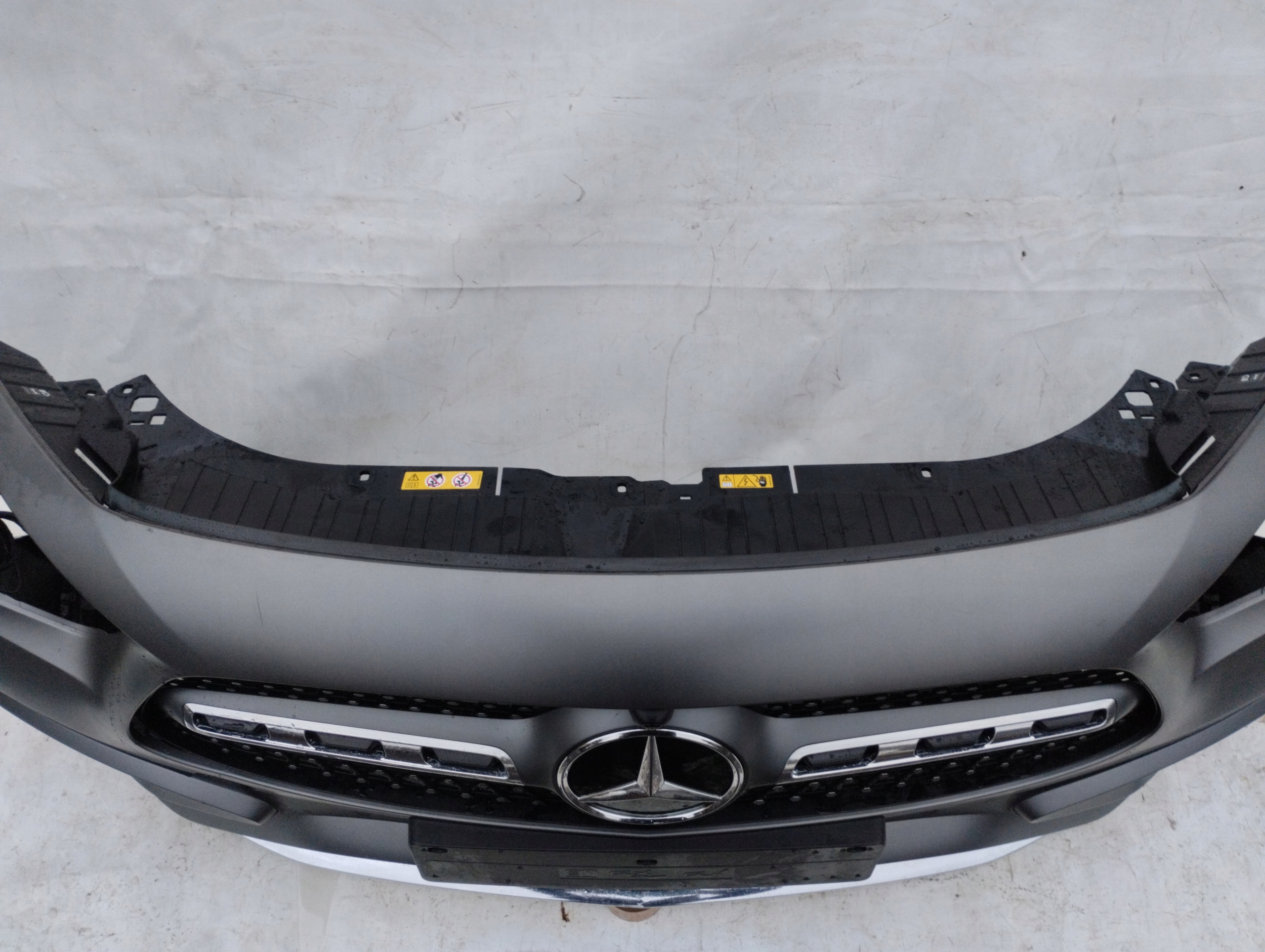 MERCEDES GLA W247 bumper front front 6xPDC AMG complete