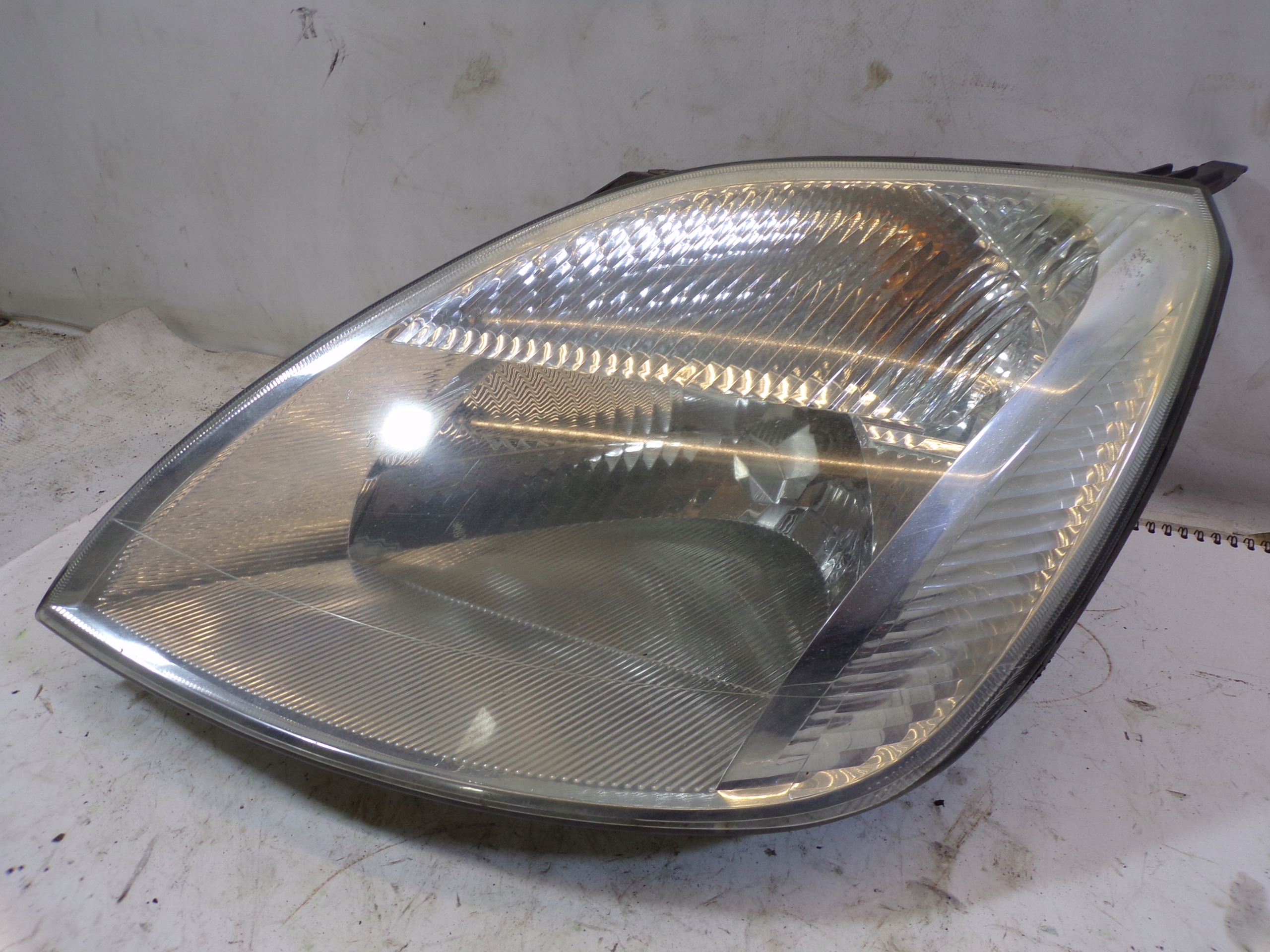 light front front left FORD FIESTA 6 VI (K1) (2)