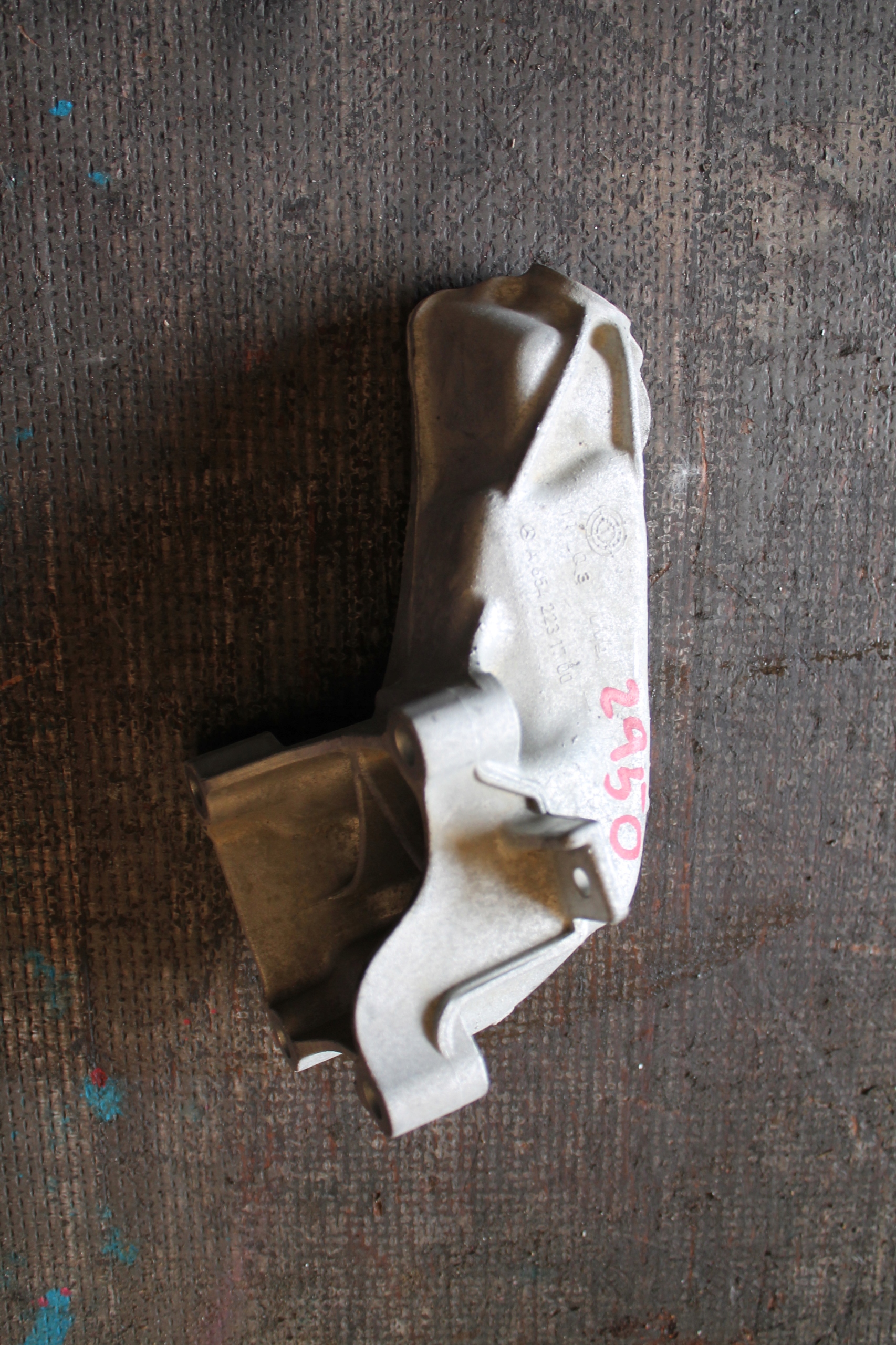 2950. Supporto MERCEDES Motore A6542231700