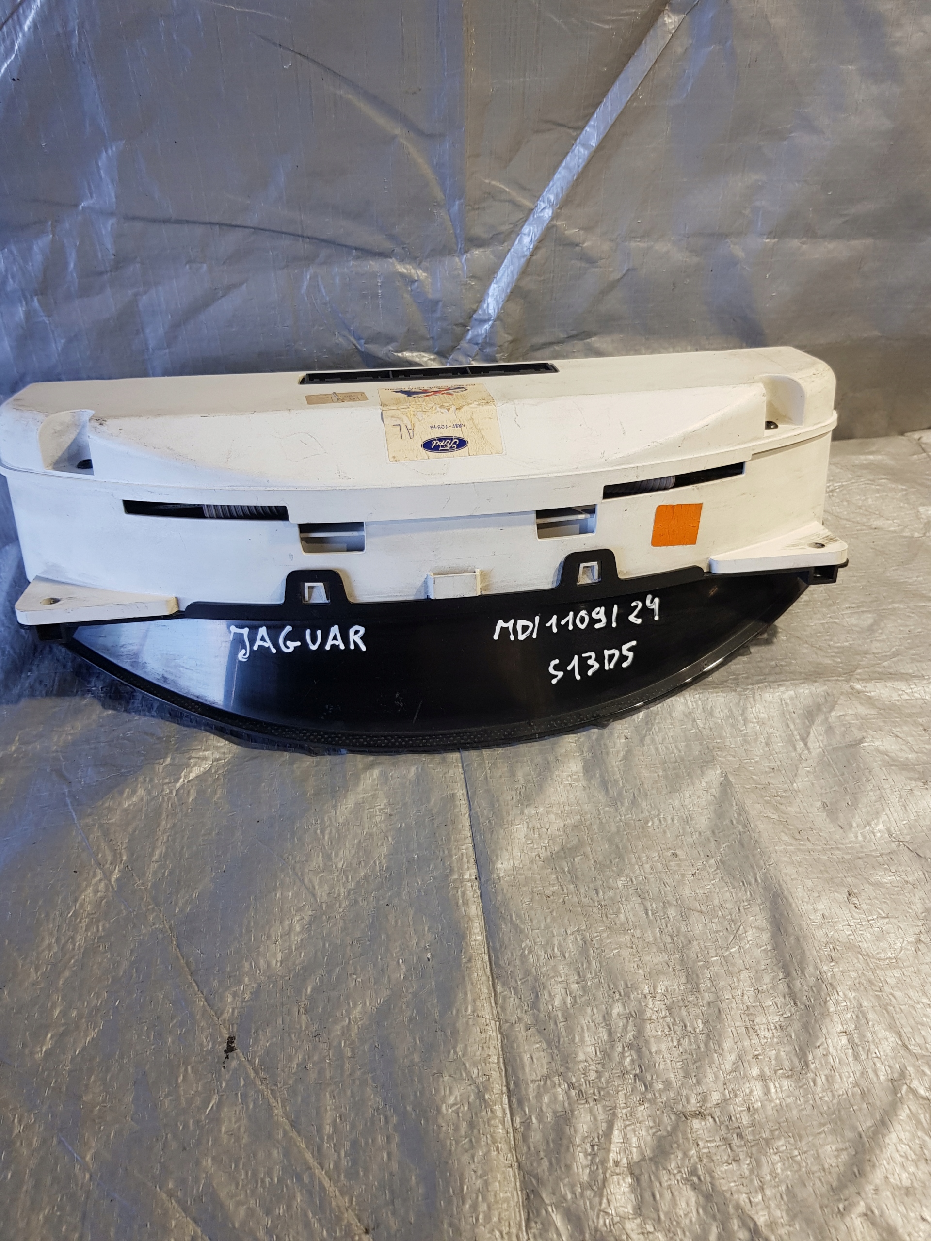 JAGUAR S TYPE dials dials XR8F10849AL