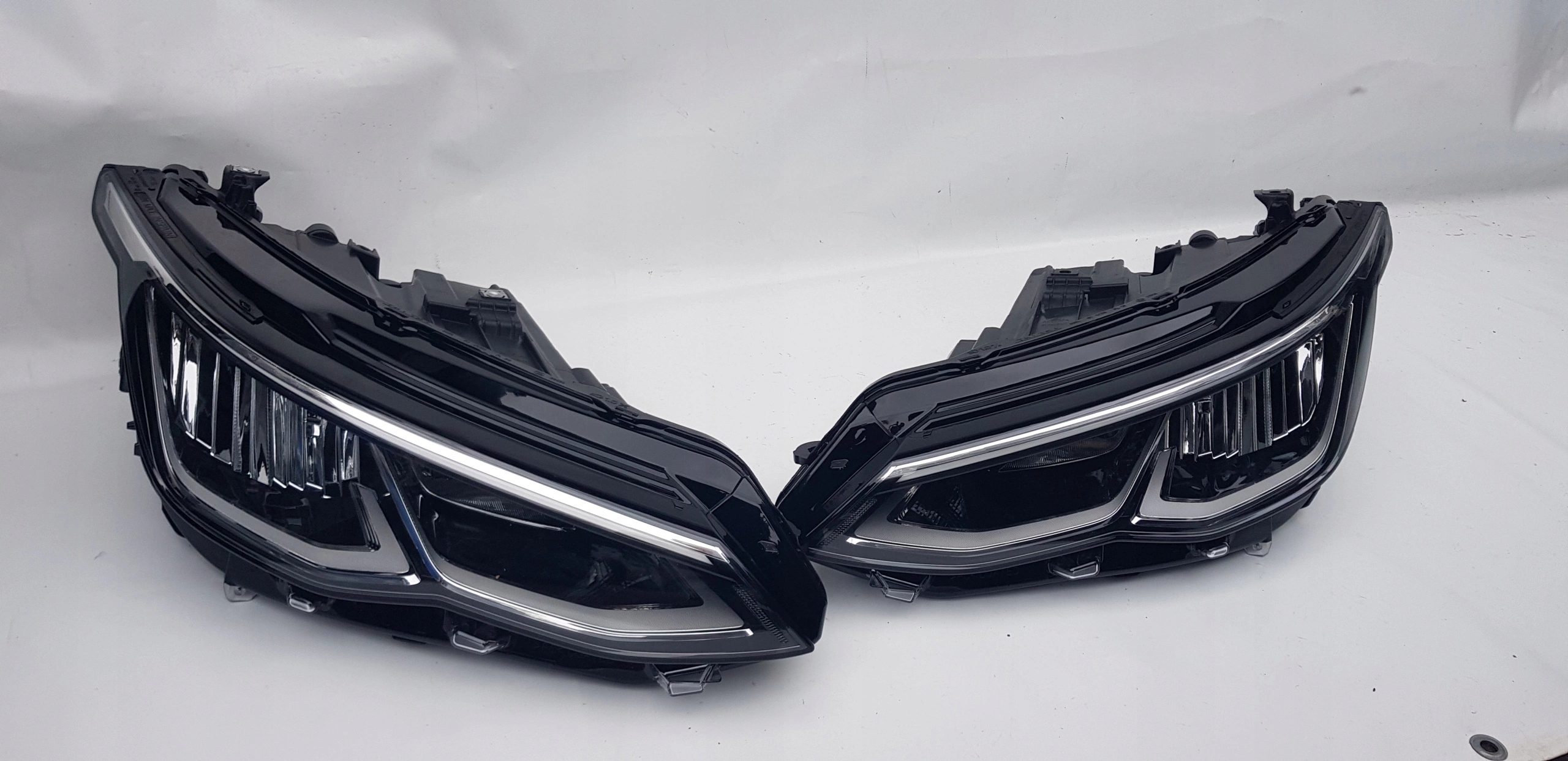 VW GOLF VIII LAMPA LEWA PRAWA NOWE KOMPLET