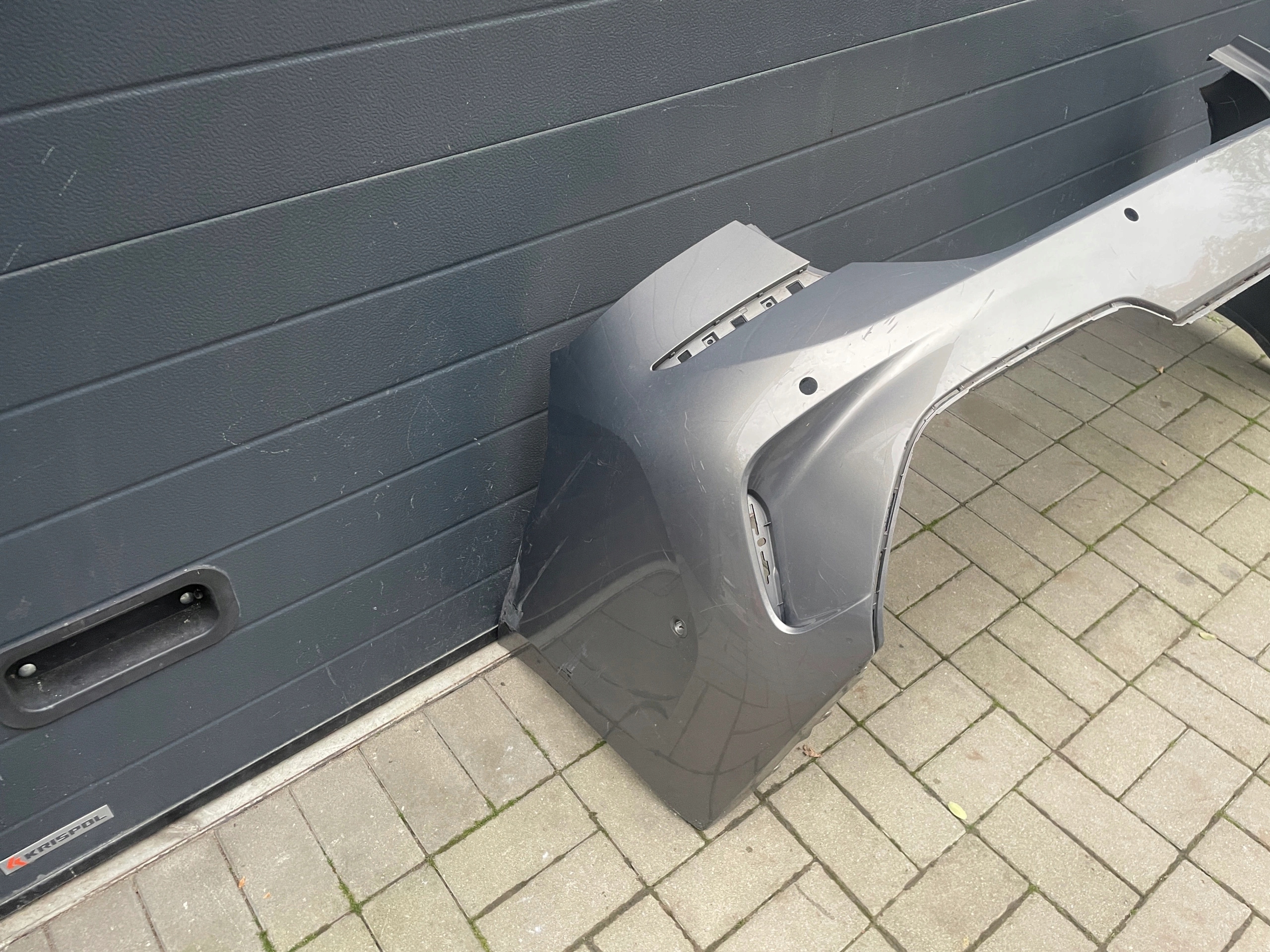 MERCEDES A118 W118 STOSSSTANGE HECK HINTEN