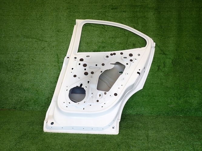 OPEL MOKKA B 20- door right rear. rear part