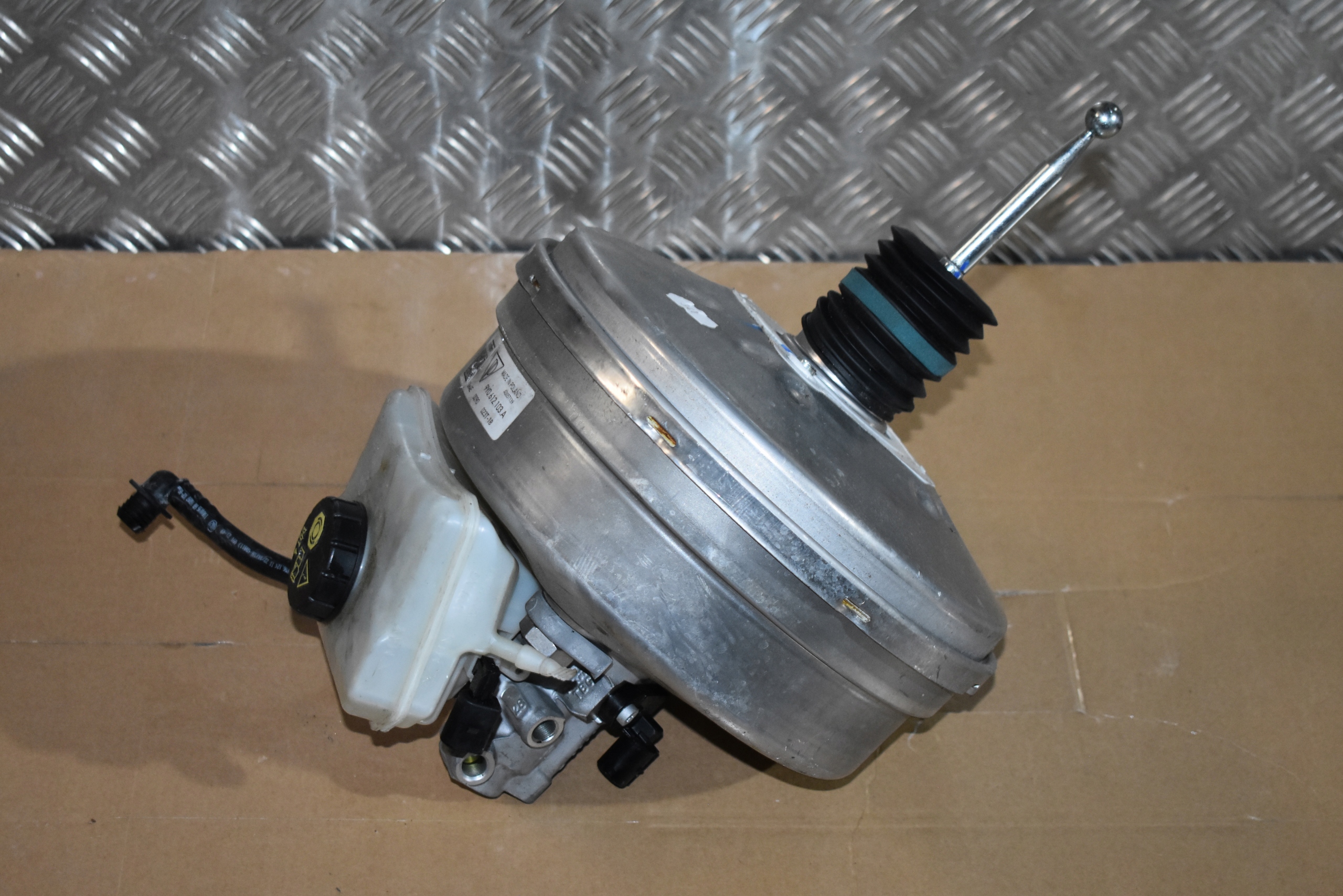 IDEALNE Servo bremsen PORSCHE CAYENNE 9Y 1