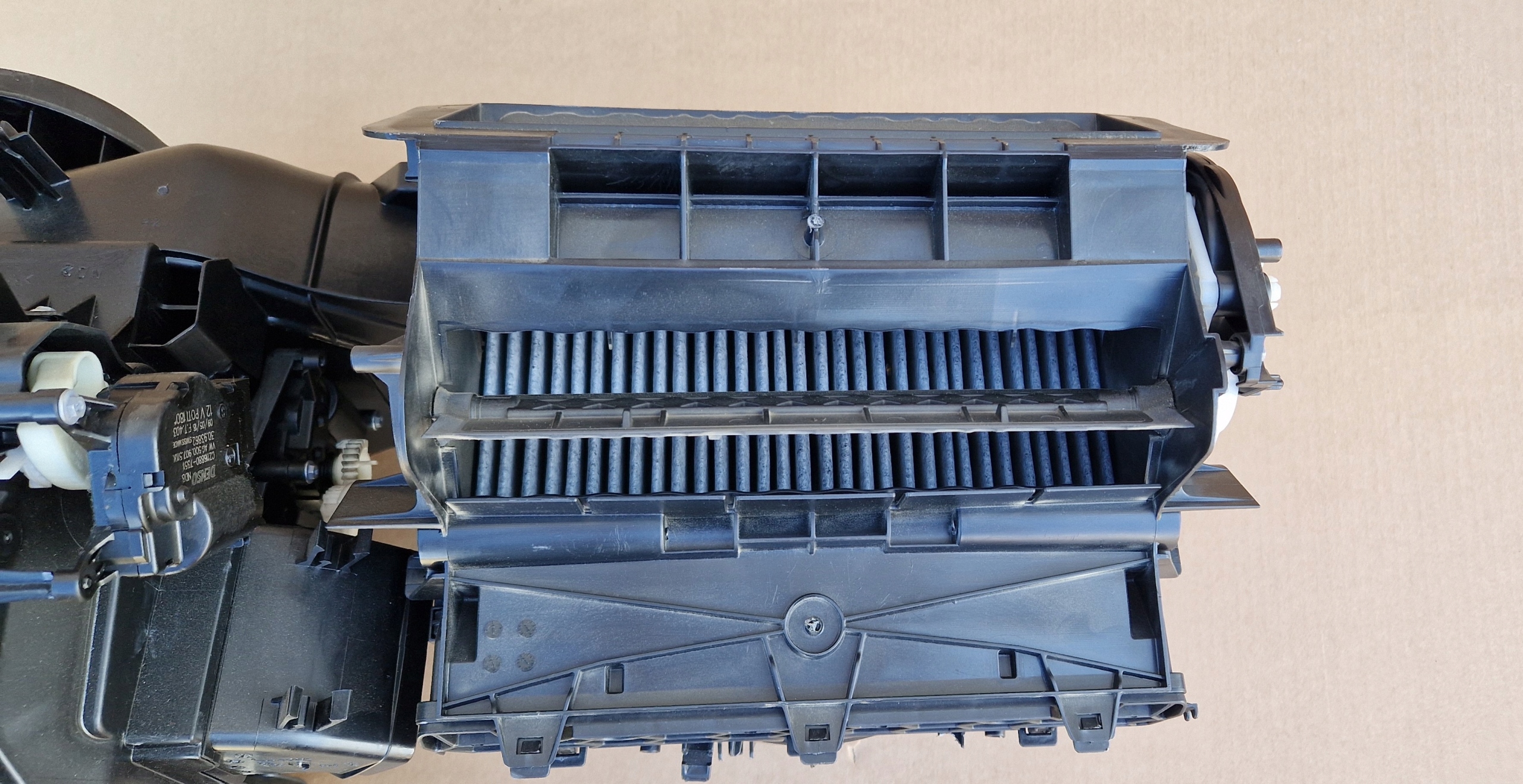 Bloc de chauffage complet VW AUDI SKODA 5QH816005D Original KPL Comme Neuf