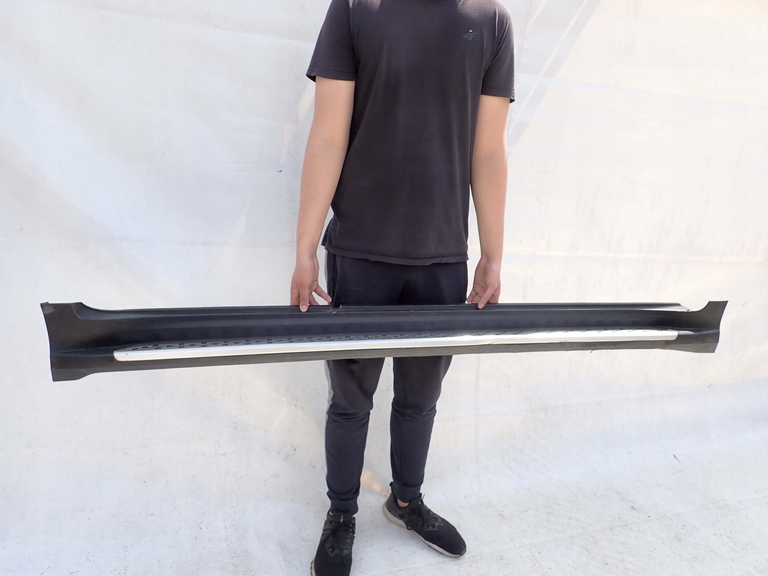 KIA SPORTAGE IV 15- STOPIEŃ LISTWA PRÓG PRAWY