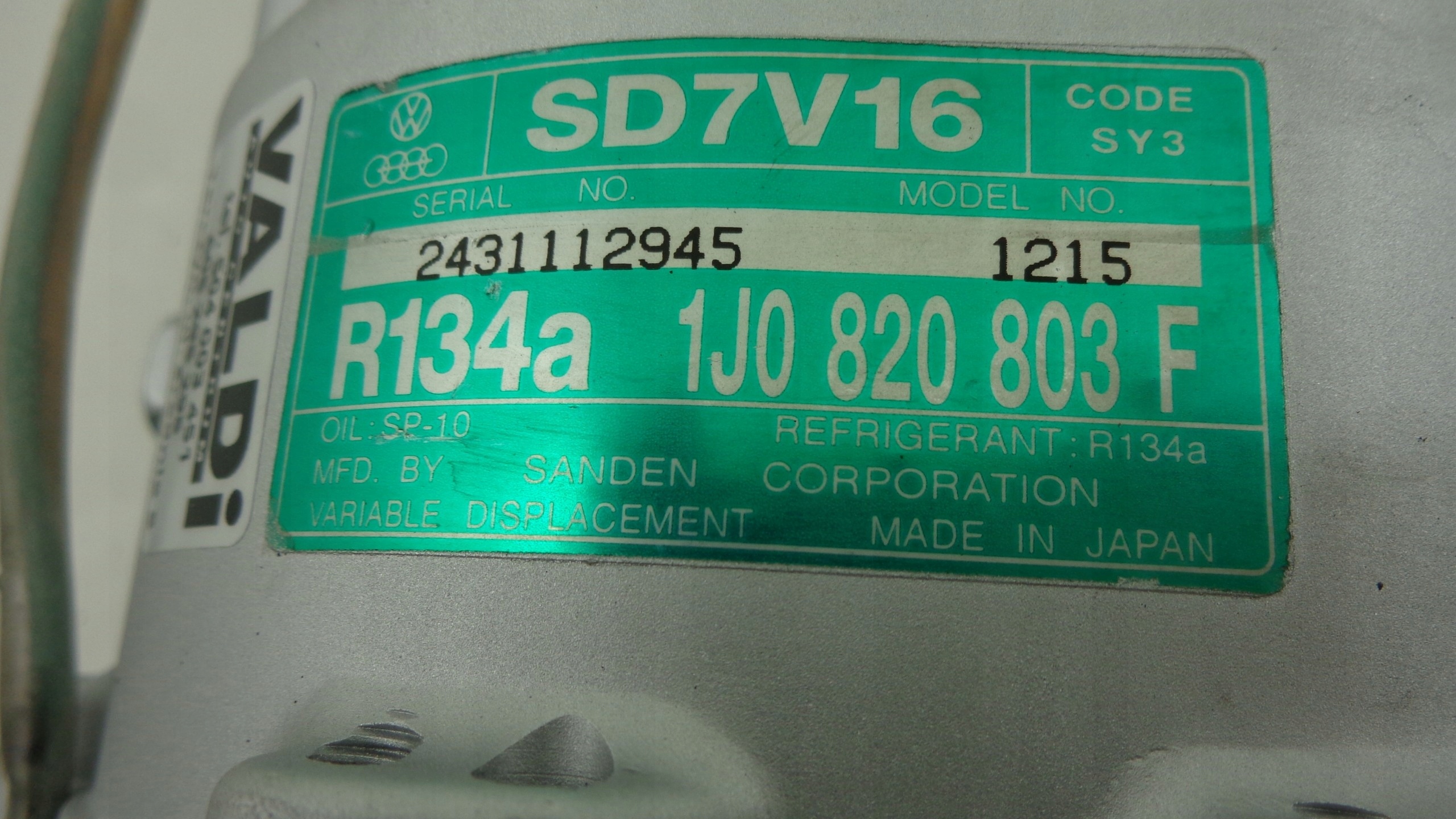 AUDI A3 GALAXY LEON FABIA VW GOLF IV 1J0820803F SD7V16-1215 KOMPRESOR Numer katalogowy części 1J0820803F, SD7V16-1215