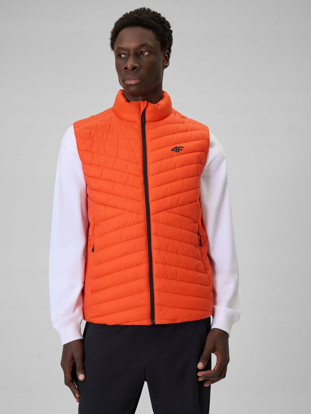 4F Bunda Bez Rukávů Regular Lehký Hydrofobní 3XL