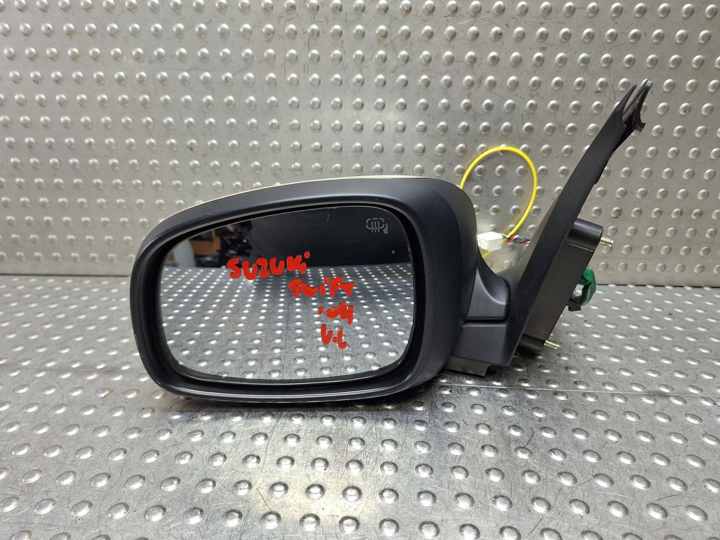 mirror left SUZUKI SWIFT MK6 04-10 EUROPA 5 PIN 84702-62JB0