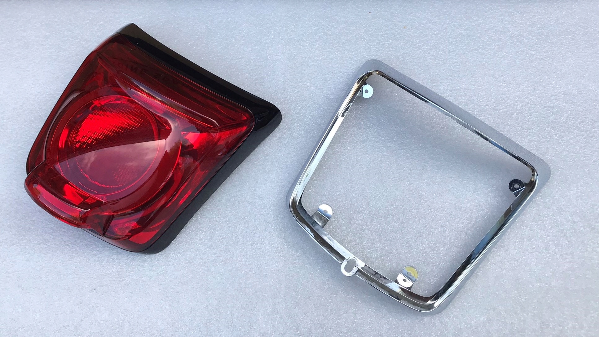 Vespa Gts Hpe zadná Led lampa 18+ Nová Oem