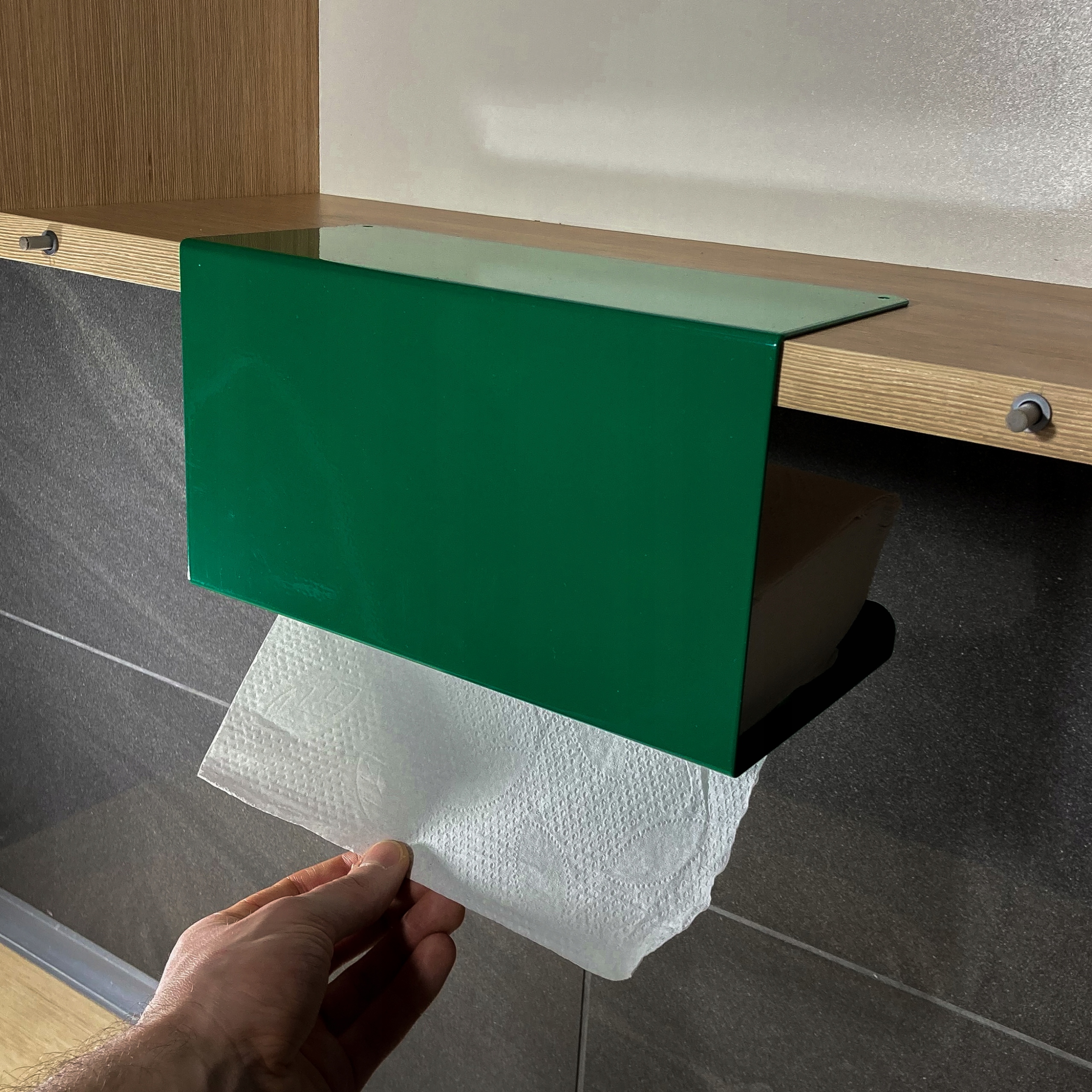 PODAJNIK WIESZAK NA CHUSTECZKI RĘCZNIKI PAPIEROWE Rodzaj wolnostojące