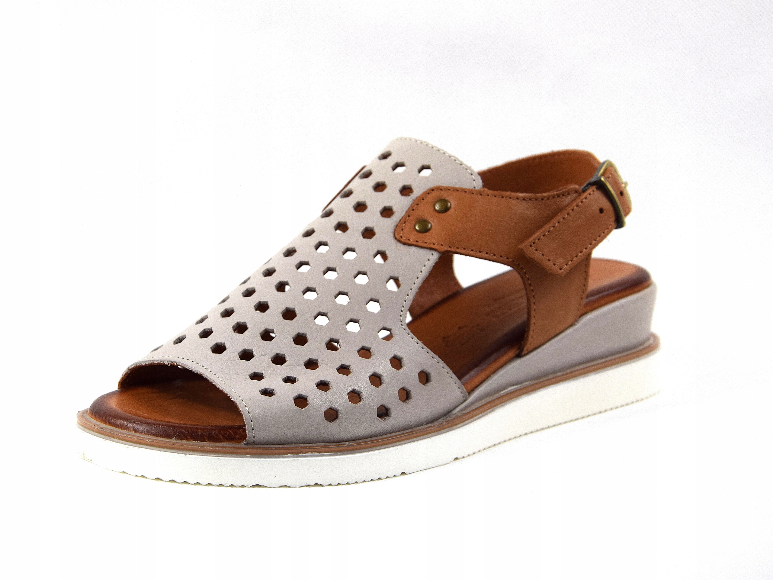 T. Sokolski dámské kožené sandály na koturnu, velikost vel