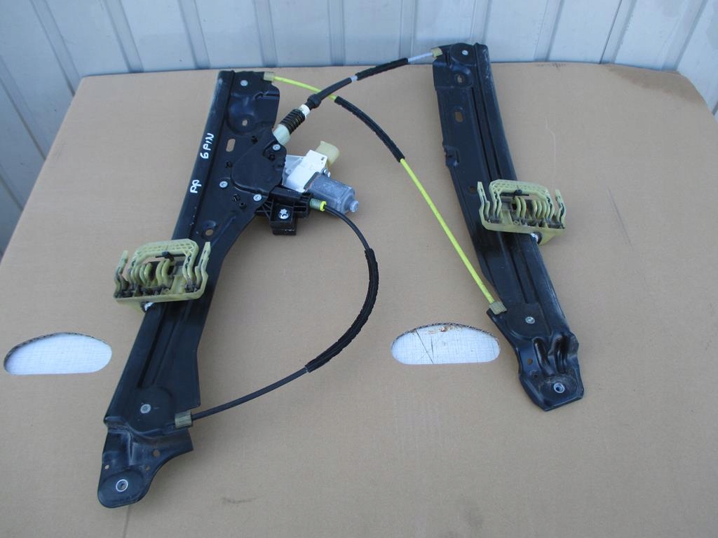 BMW F01 08-15 MECHANIZM OPUSZCZANIA SZYBY PP 6PIN