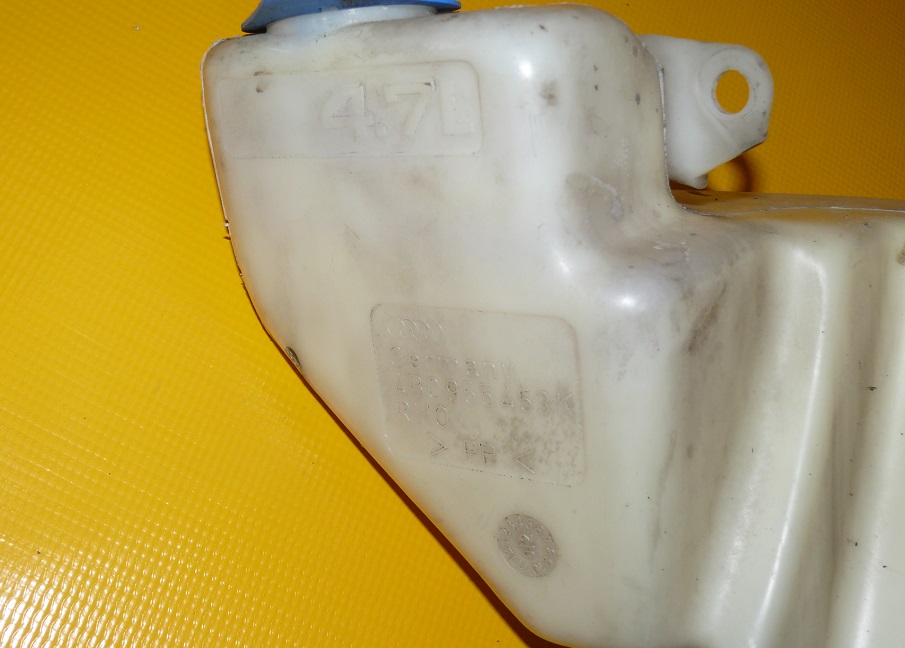 washer fluid tank XENON POMPKI AUDI S6 A6 C5 4B0955453K