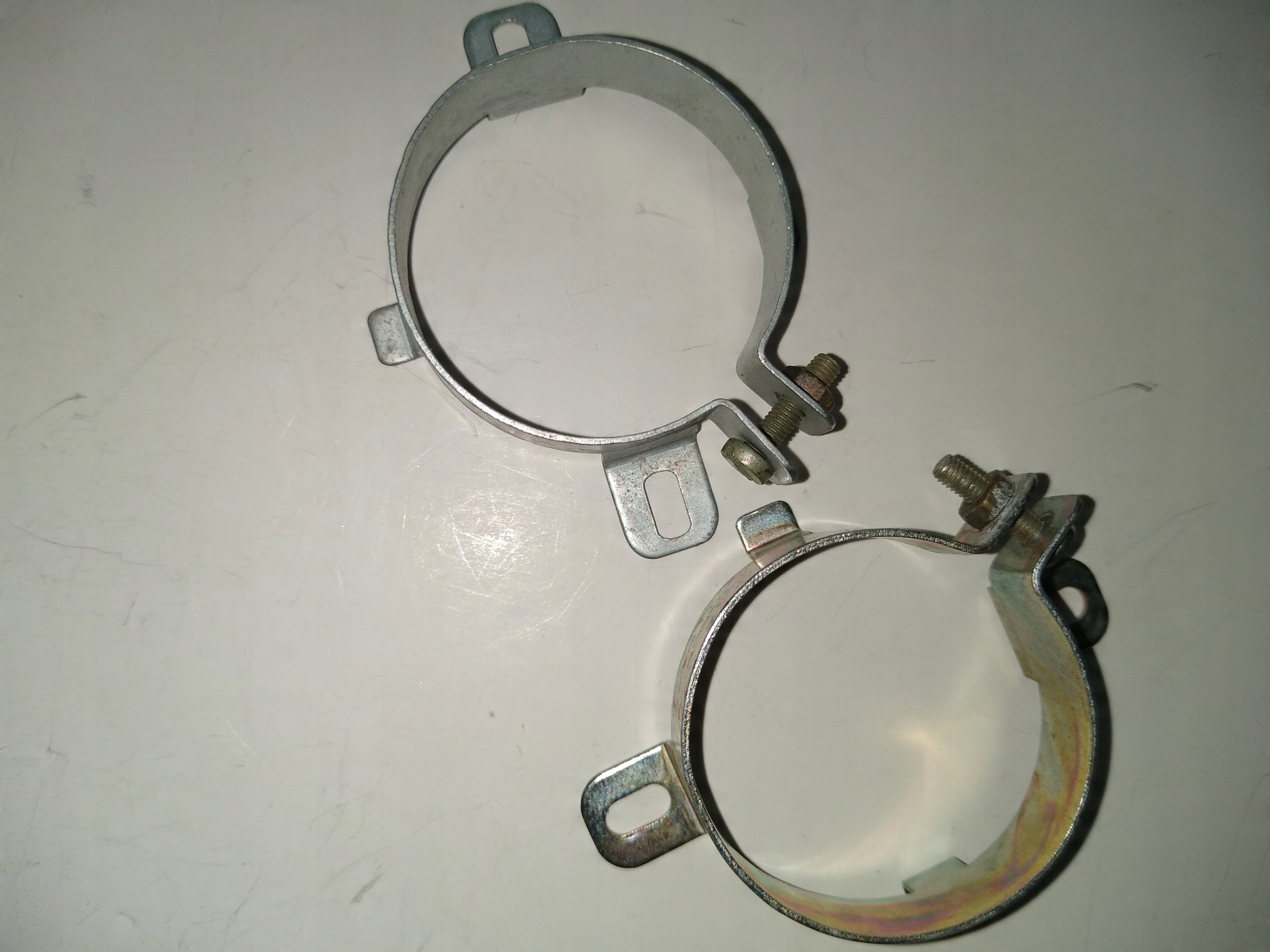 

Obejmy fi 40 mm mocujące kondensatory