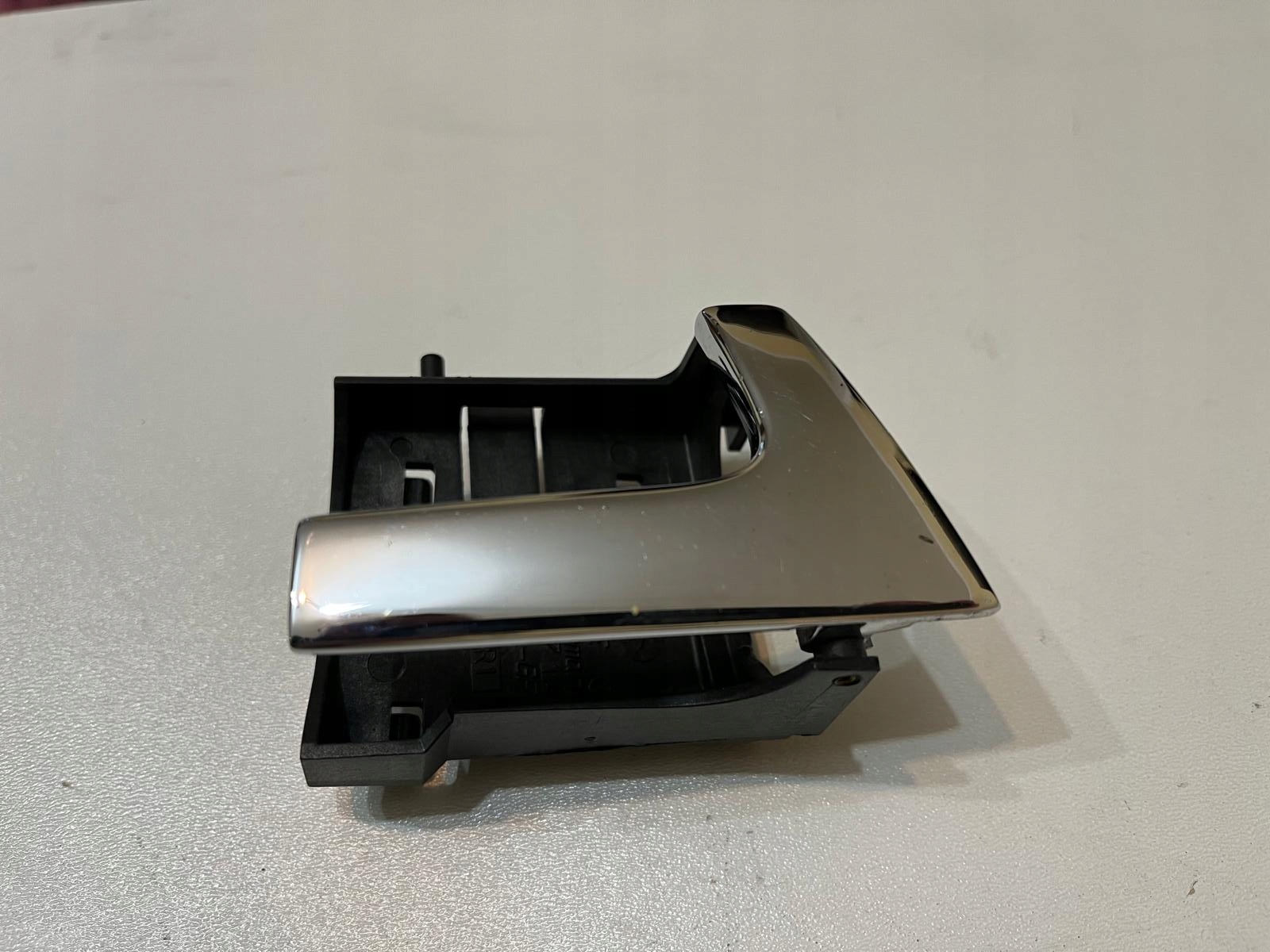 VW POLO 6N LIFT 99-01R KLAMKA WEWNĘTRZNA PRAWY PRZÓD 6N0837114