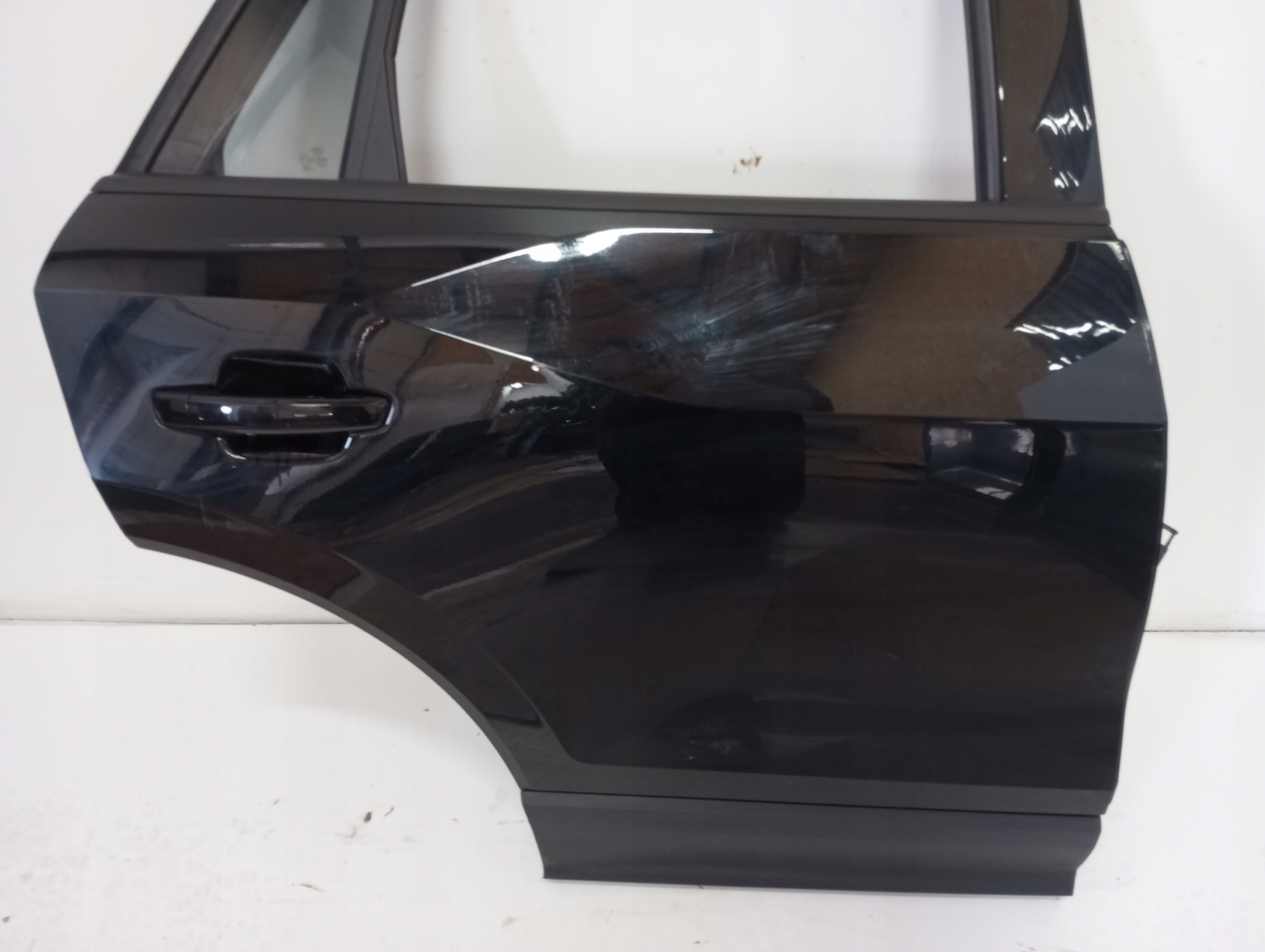 door right rear. AUDI Q2 81A