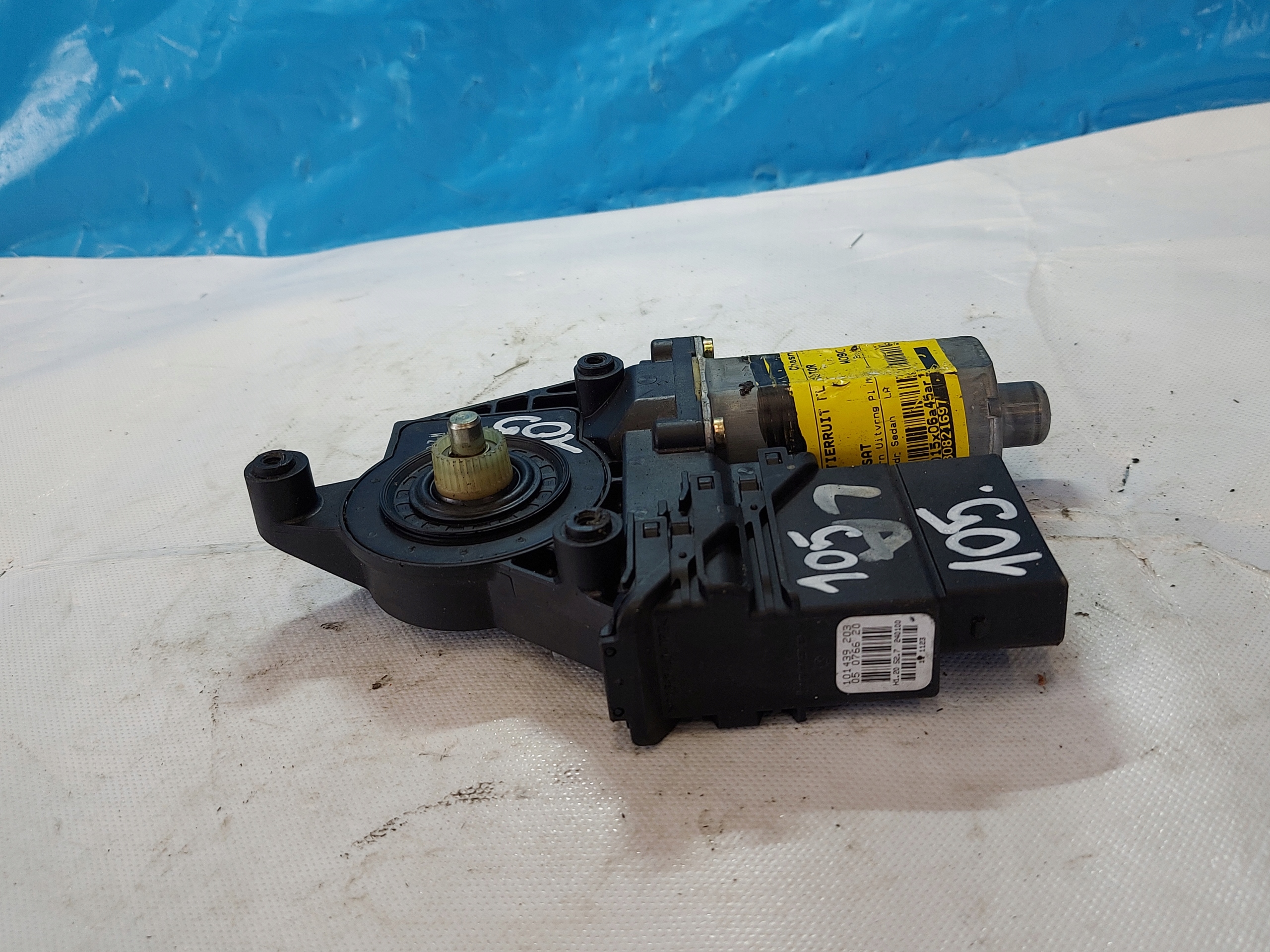 engine lifting windows PASSAT B5 101439203 left rear part