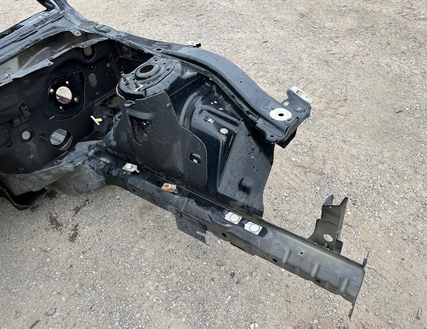 quarter quarter placement left left front Ford Mustang Cabrio 2015+