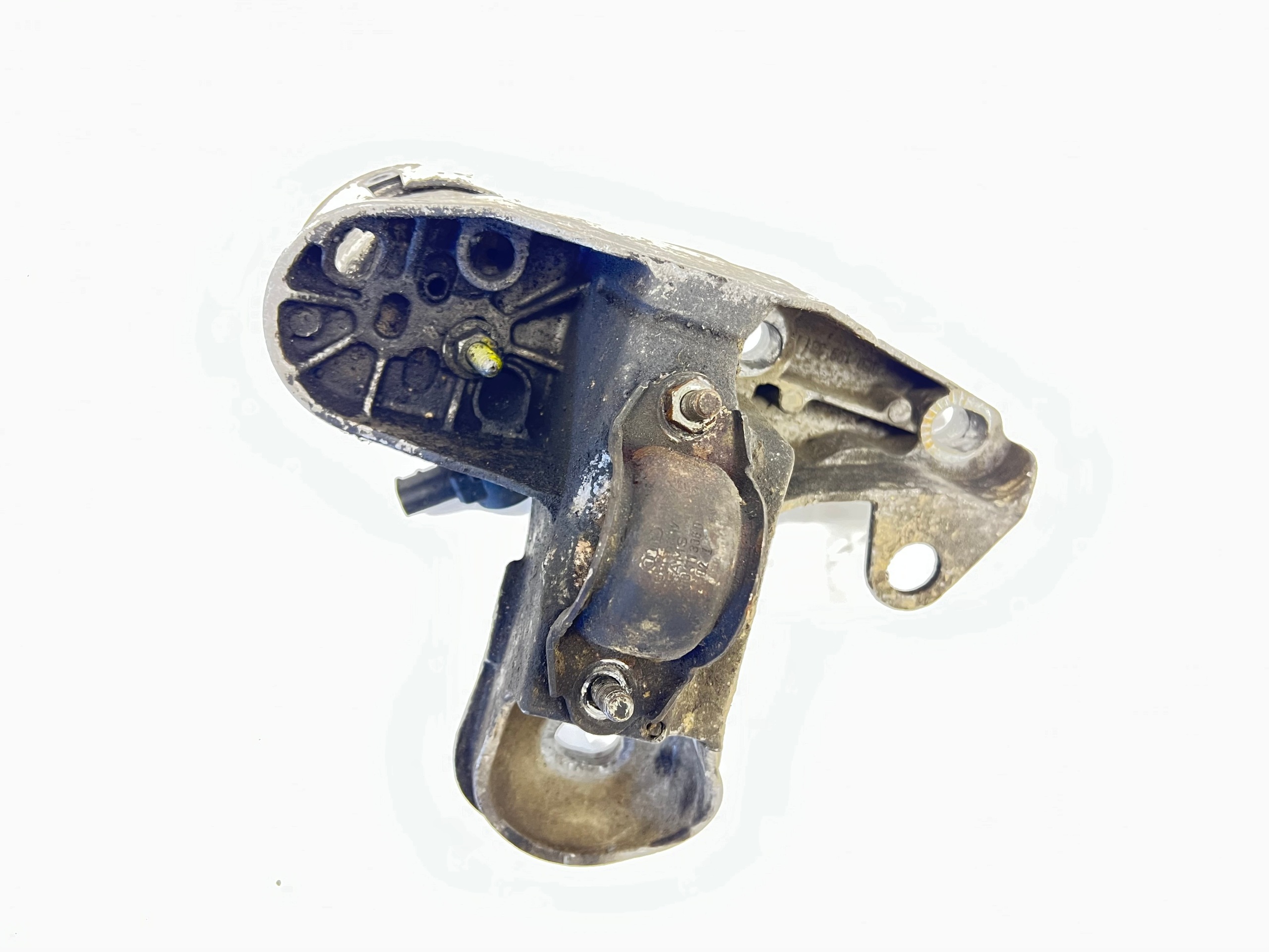 holder below engine right AUDI A4 B6 8E0199351F