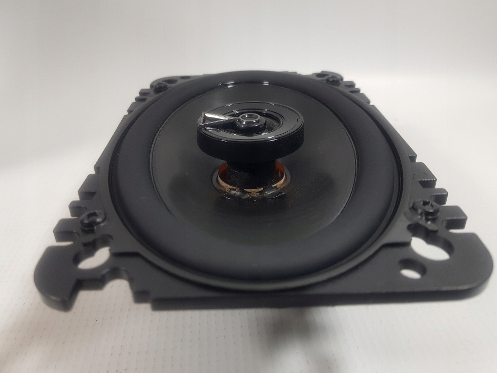 GŁOŚNIKI WSPÓŁOSIOWE - JBL CLUB 644F 120W / 40W RMS - DWUDROŻNE / 4x6 cali Konstrukcja dwudrożne