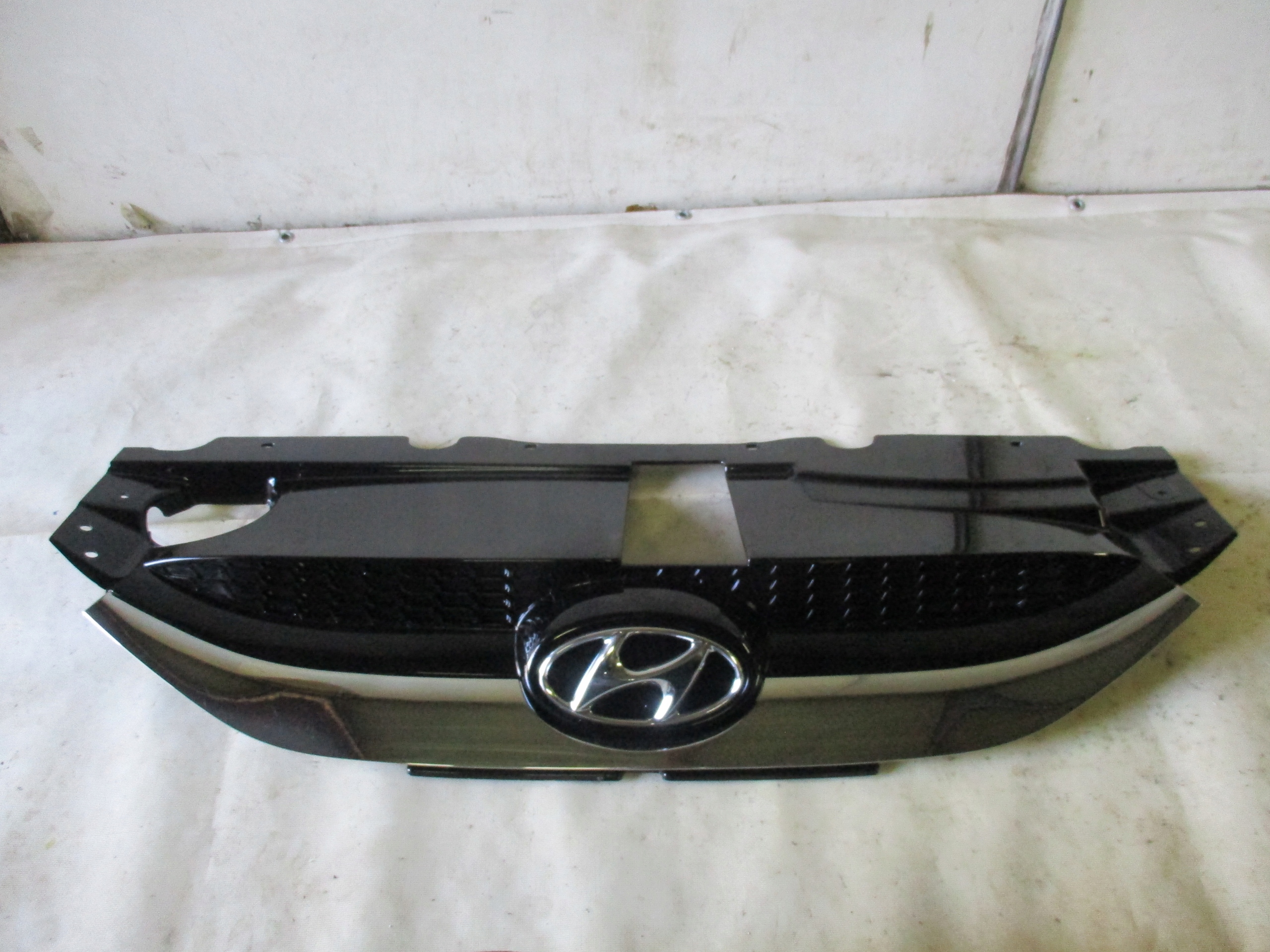 Grill Hyundai ix 35 09-14r 86351-2Y000