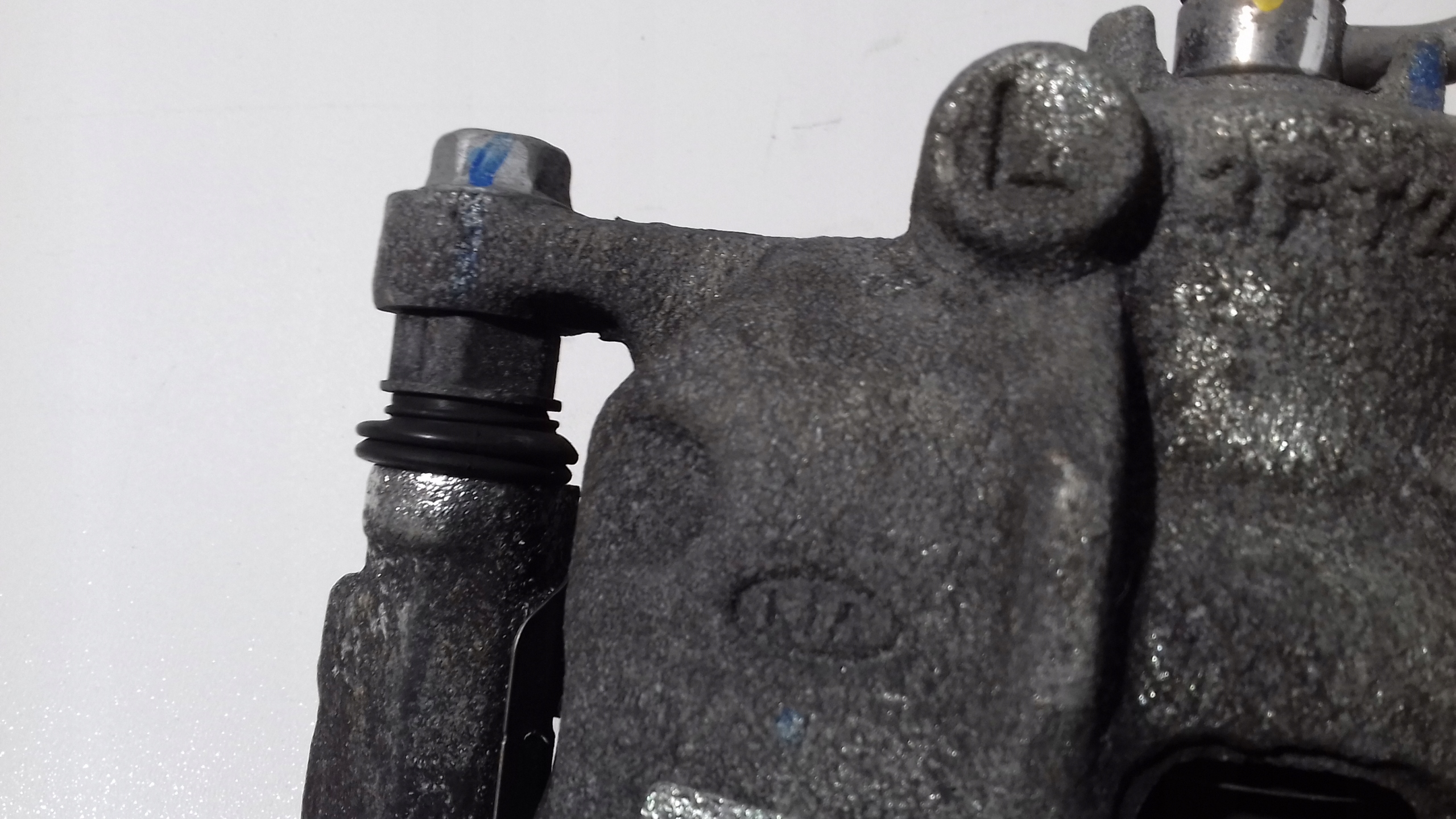 HYUNDAI I10 III 2022 caliper brake left front BC140229