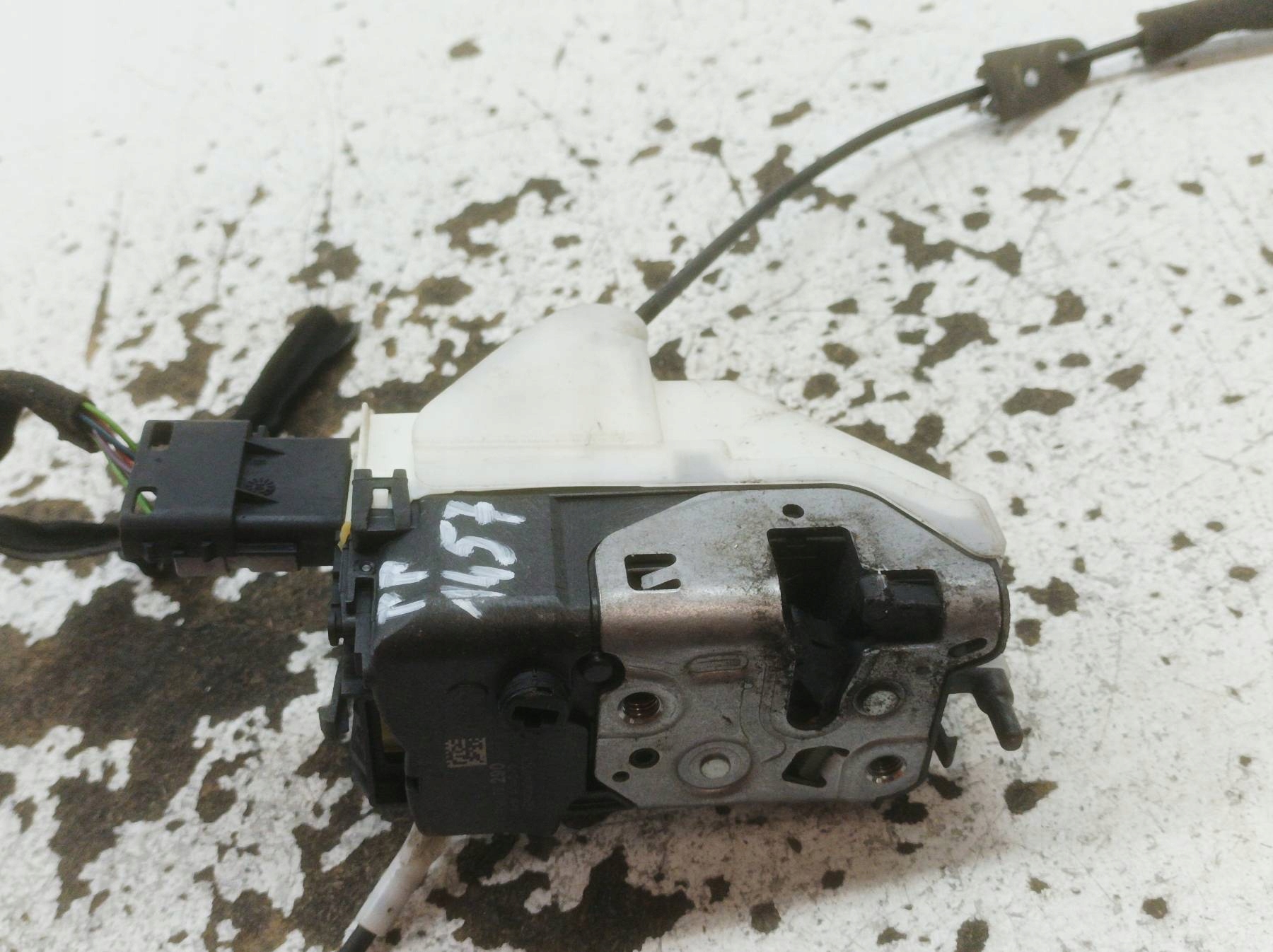lock door right front PSA732290 Peugeot 3008 and (2009-2016)