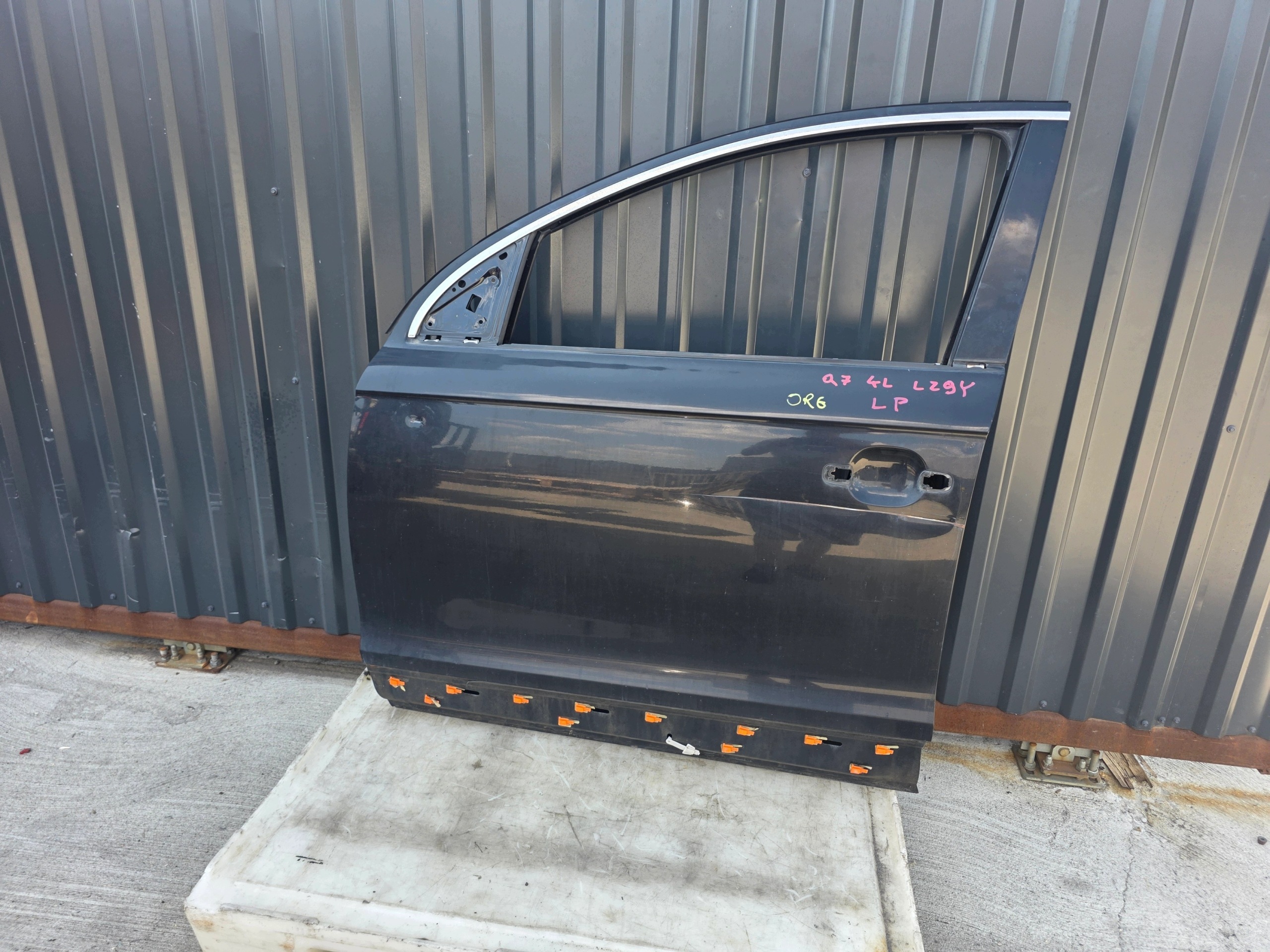 door left front AUDI Q7 4L LZ9Y 2005-2015 original !!!