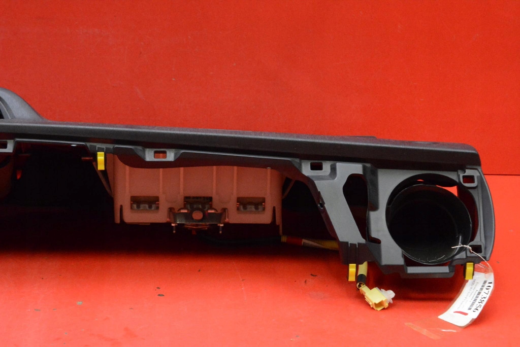 dashboard instrument panel console cockpit airbag EU TOYOTA YARIS 3 III 10-14