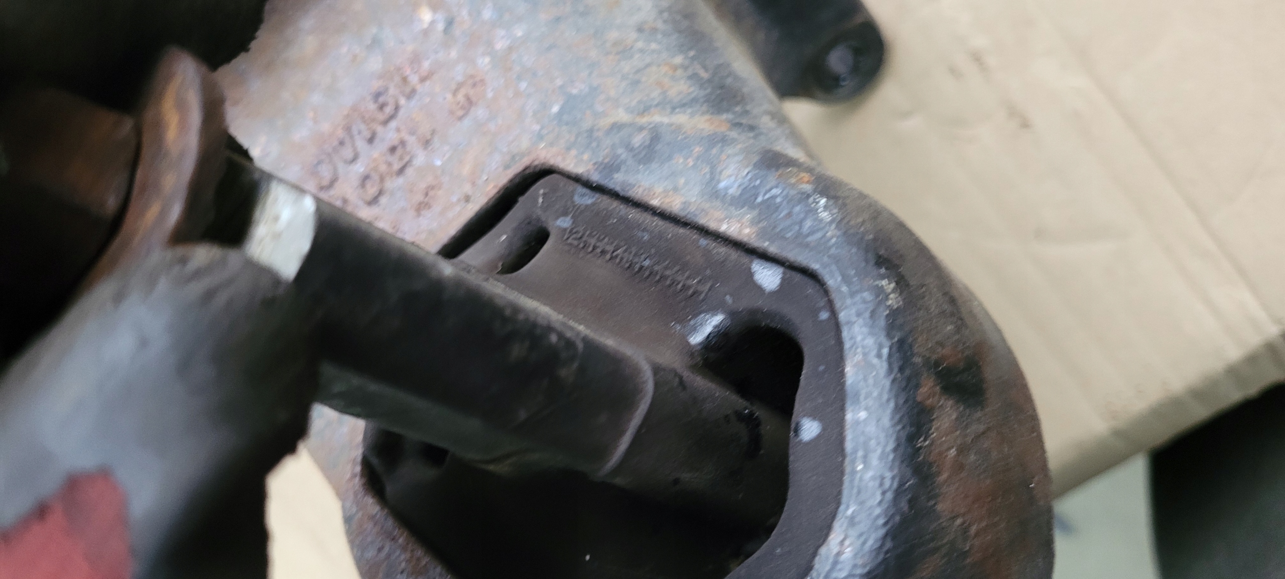 WRANGLER JK подушка Двигателя левый 3.6 л 1302191AC