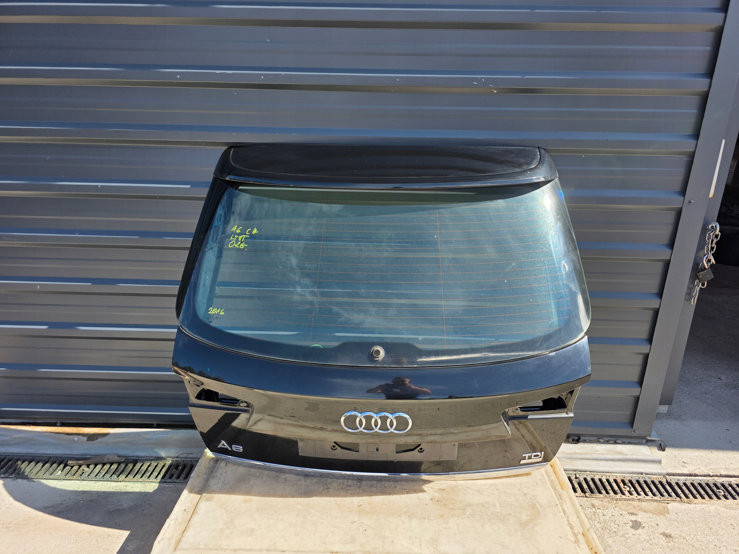 boot doors rear part AUDI A6 C7 AVANT / KOMBI LY9T LIFT original !!!