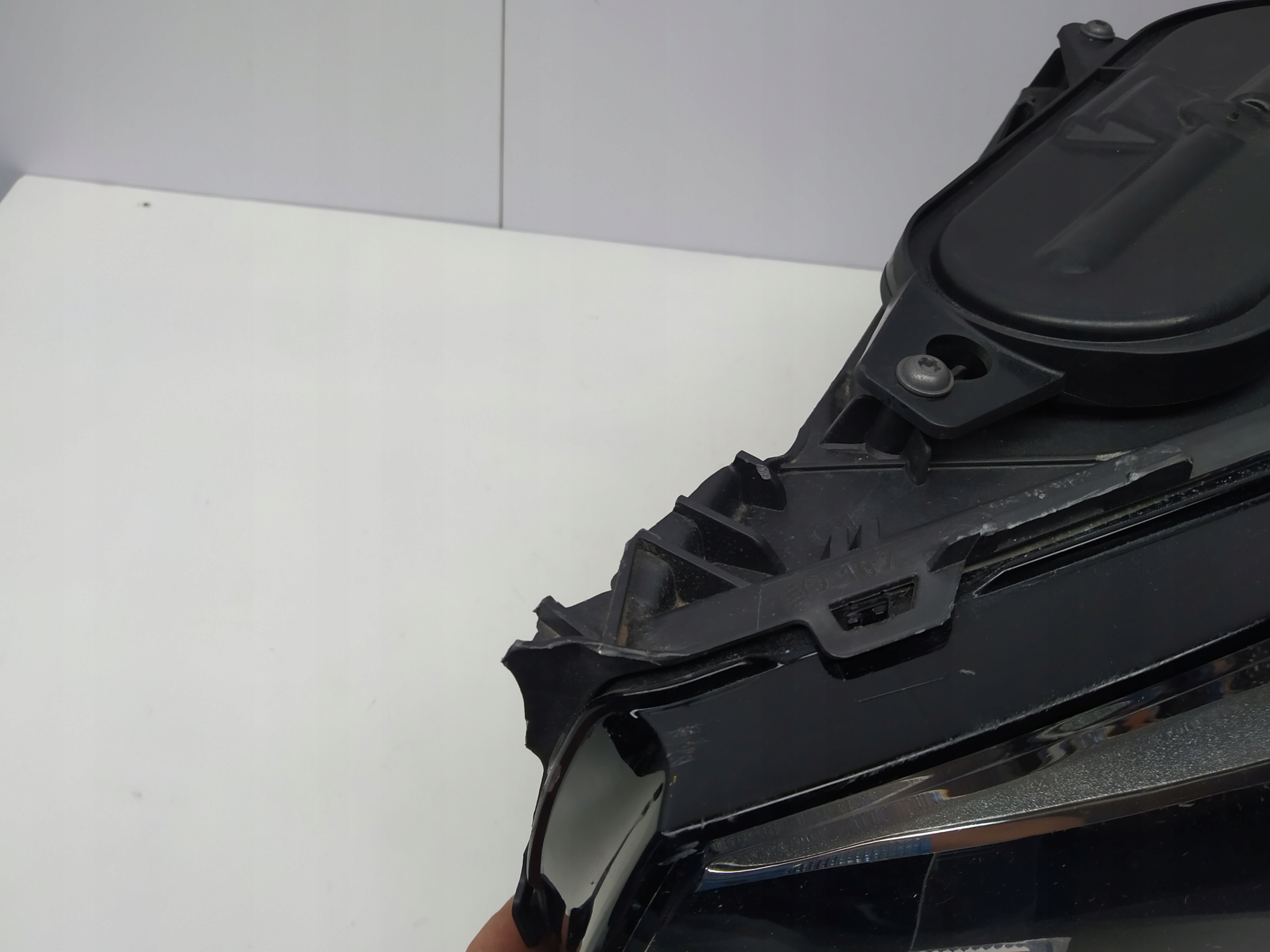 2014r + Volvo Xc90 II reflektor light front left zwykly USA