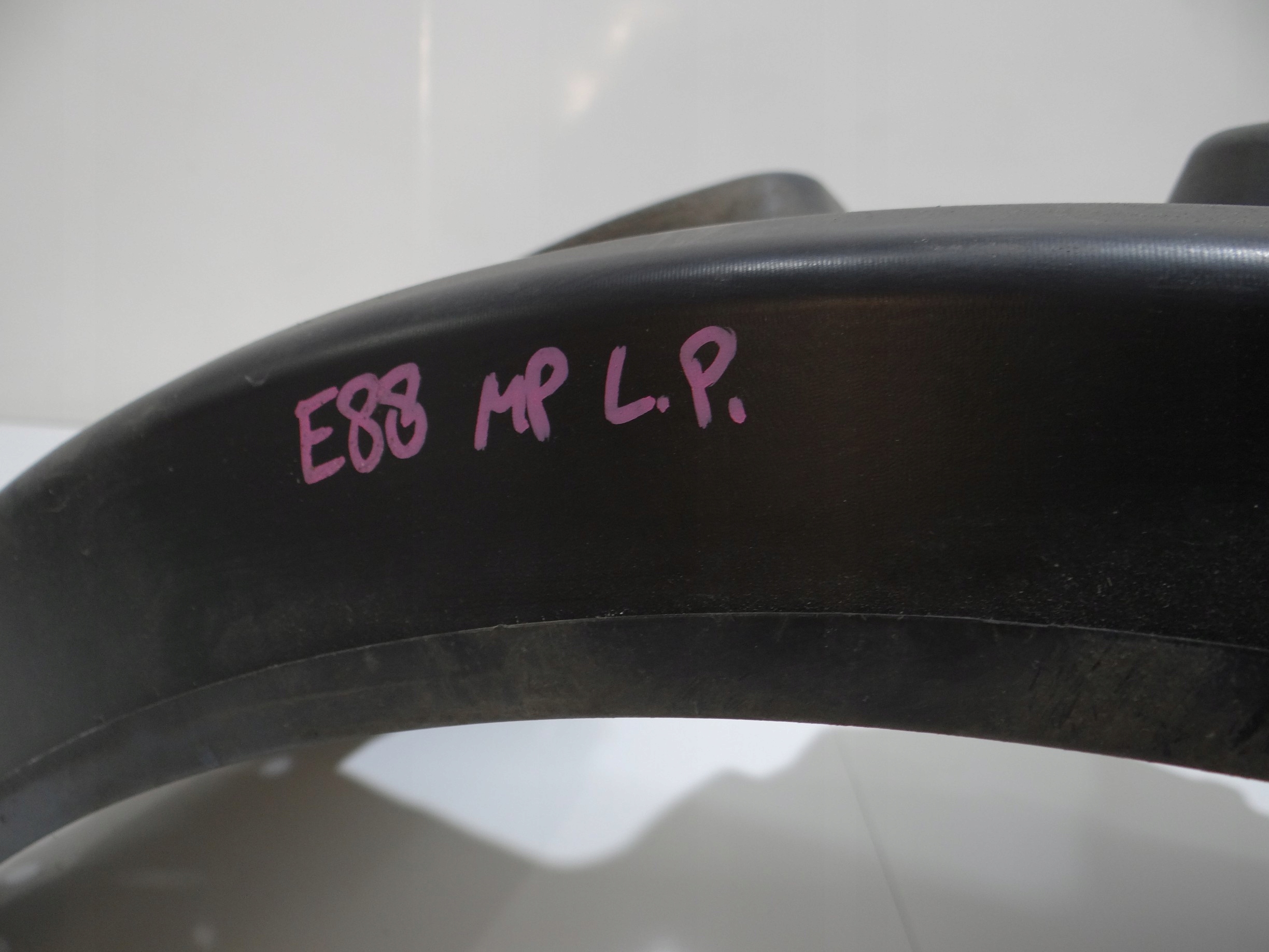 mudguard left front BMW E88 M PAKIET 7166243