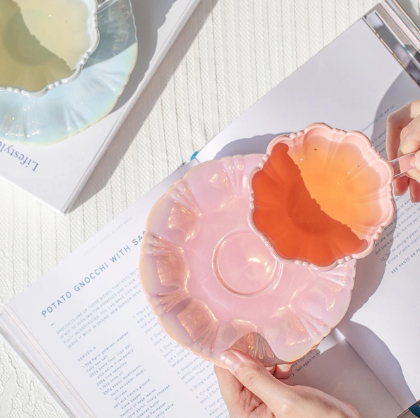 Filiżanka ze spodkiem perłowa muszelka 240 ml 3341 Kolor odcienie różowego